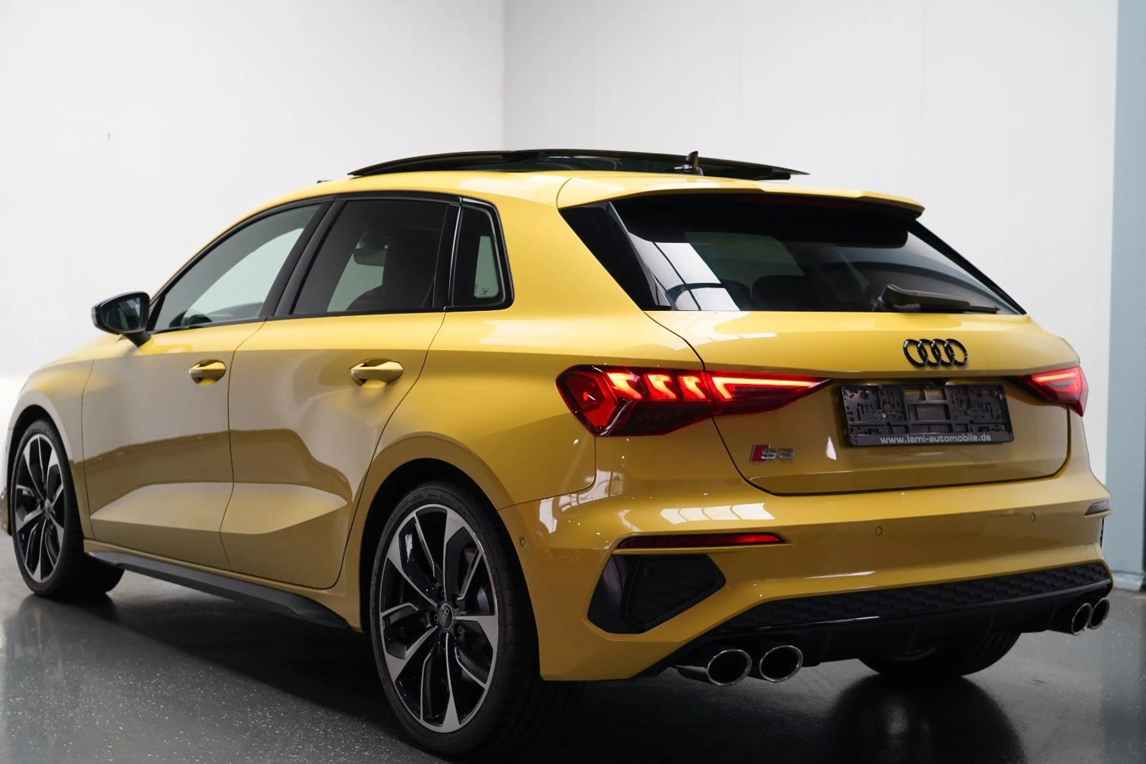 Audi S3 Sportback 2.0TFSI quattro PANO HUD MATRIX KEY — photo 8