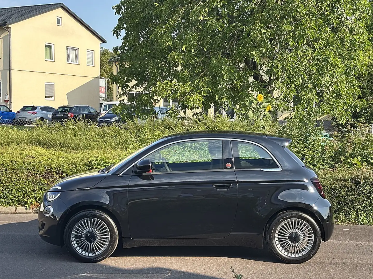 Fiat 500 Elektro Red 42 kWh Schwarz - 2