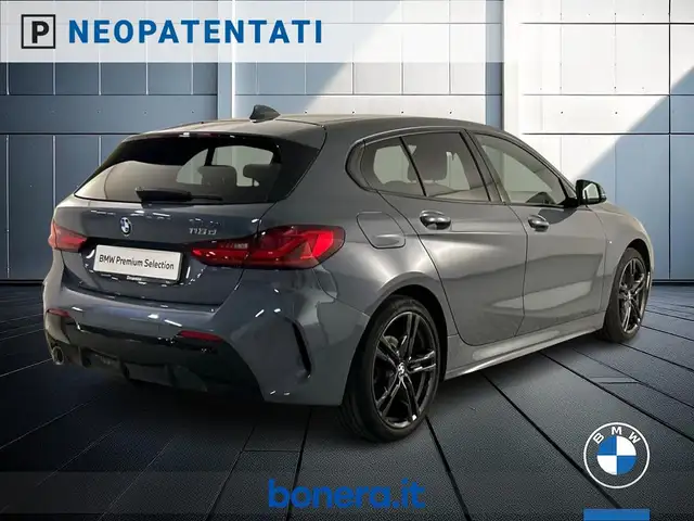 BMW 1 Series view 6