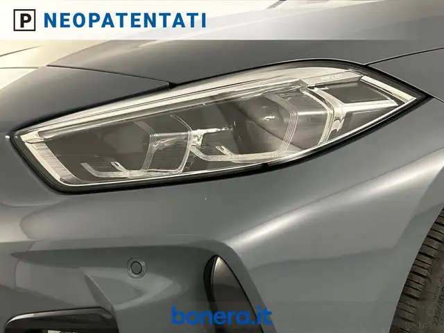 BMW 1 Series view 10