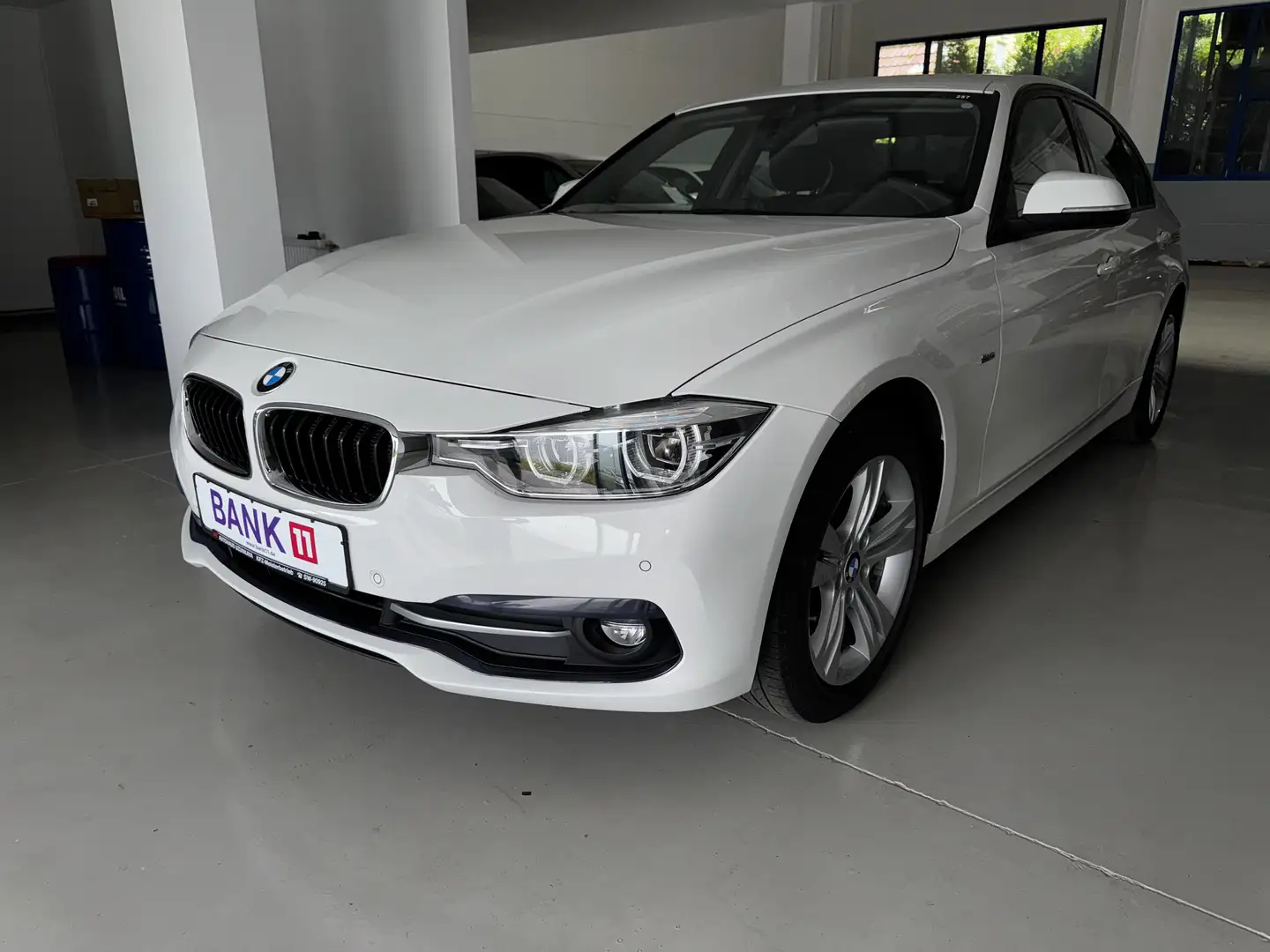BMW 318 318 i Sport Line Blanc - 1