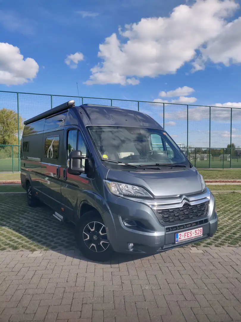 Caravans-Wohnm Pilote V630J X-edition 2021 campervan langsbedden trekhaak Grau - 1