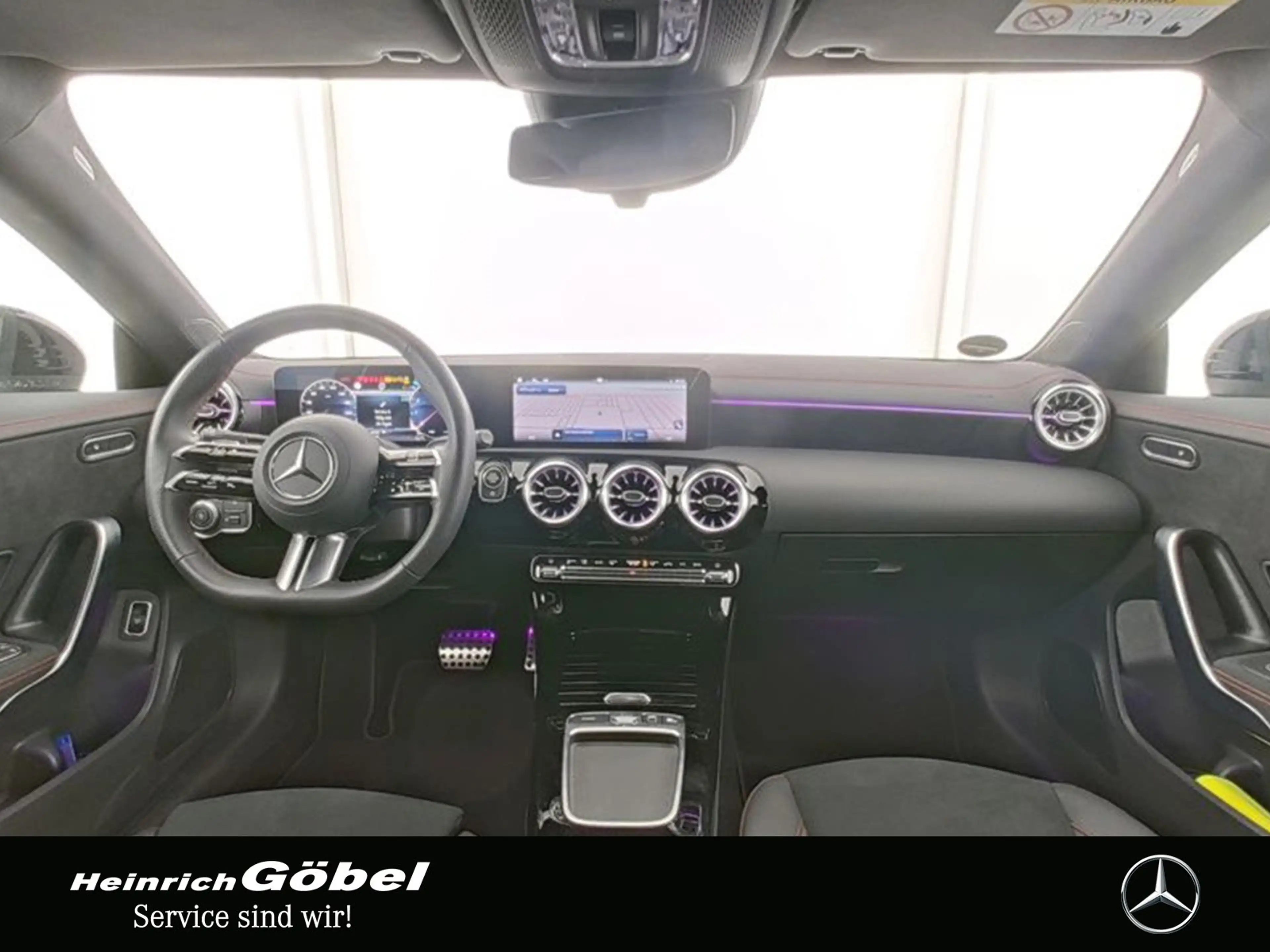 Mercedes-Benz CLA 200 AMG MULTIBEAM+PANO+NIGHT+19ZOLL+CARPLAY — photo 4