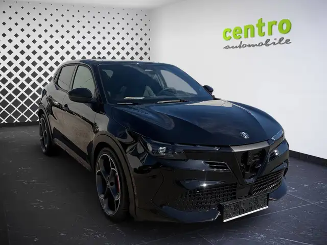 Alfa Romeo Junior view 4