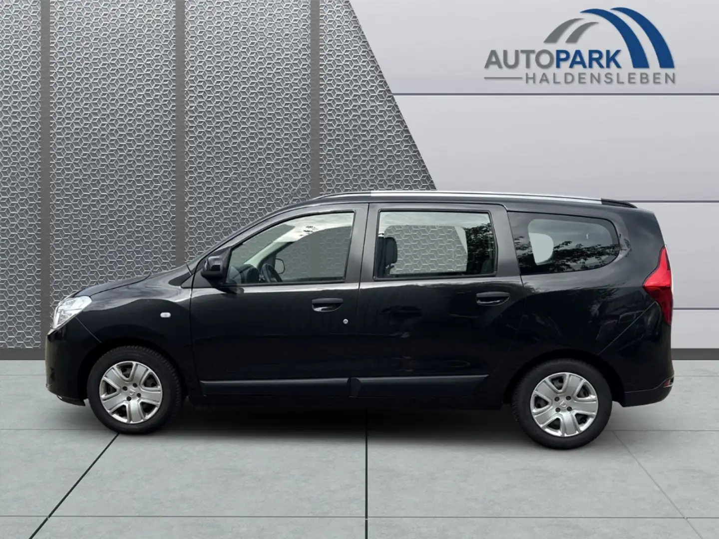 Dacia Lodgy 1.3 TCe 130 Comfort Navi DAB Allwetterr.   Tempoma Black - 2