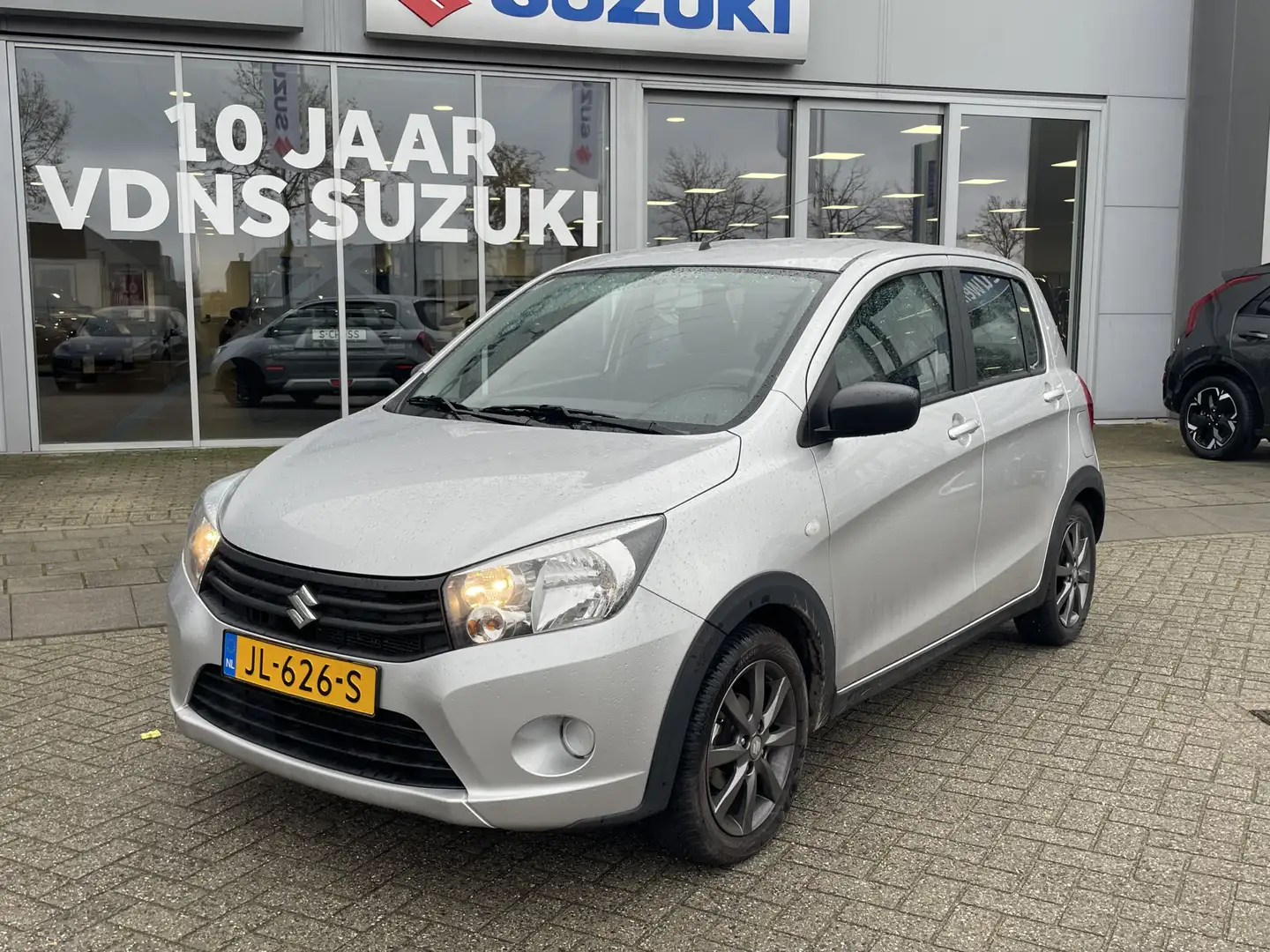Suzuki Celerio 1.0 Comfort INFO;F.Bogaars  0492588956 Gris - 2