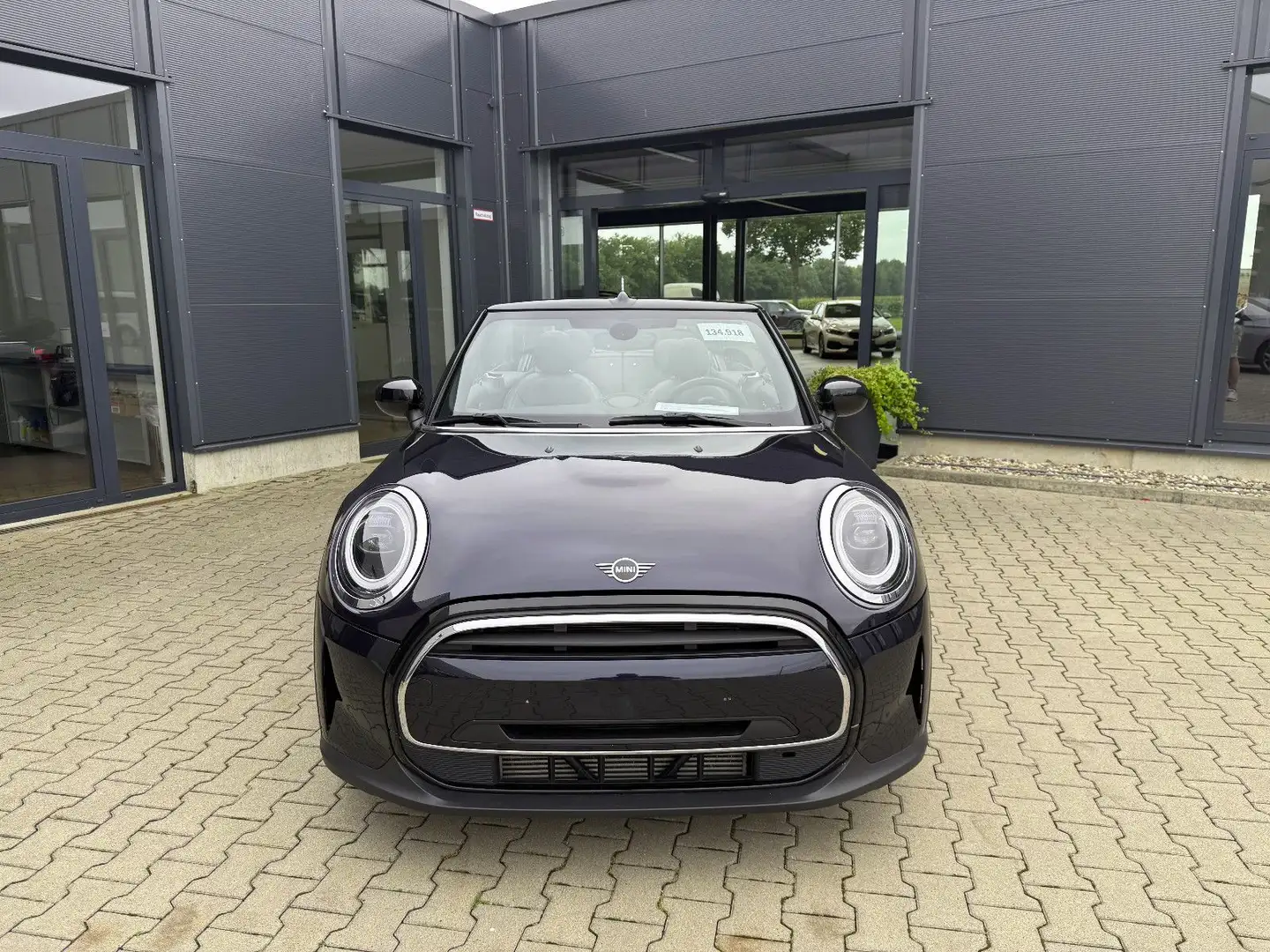 MINI Cooper Cabrio Classic Trim Steptronic Premium Schwarz - 2