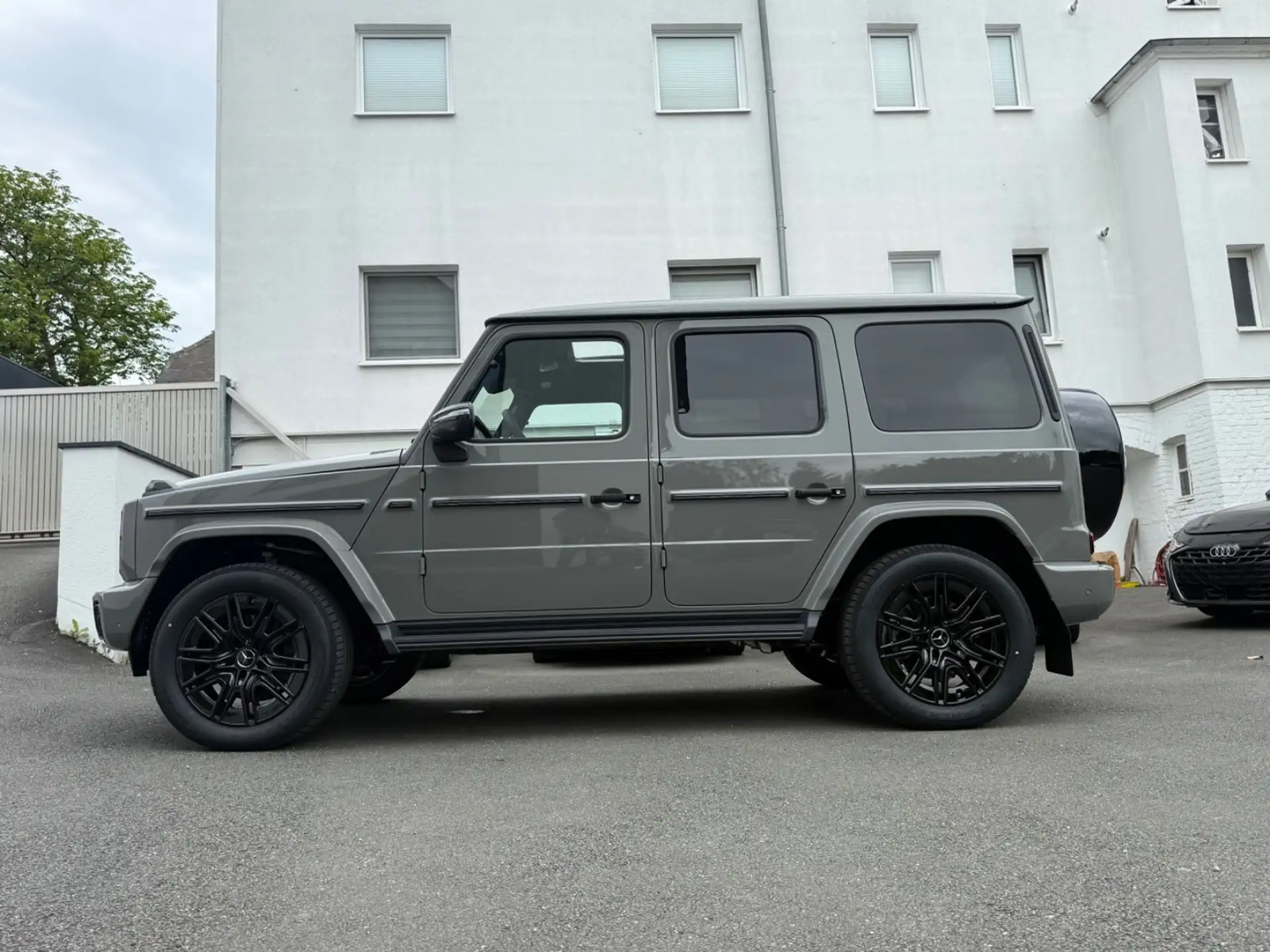 벤츠 G-Class G 500 2026 회색 사진 2