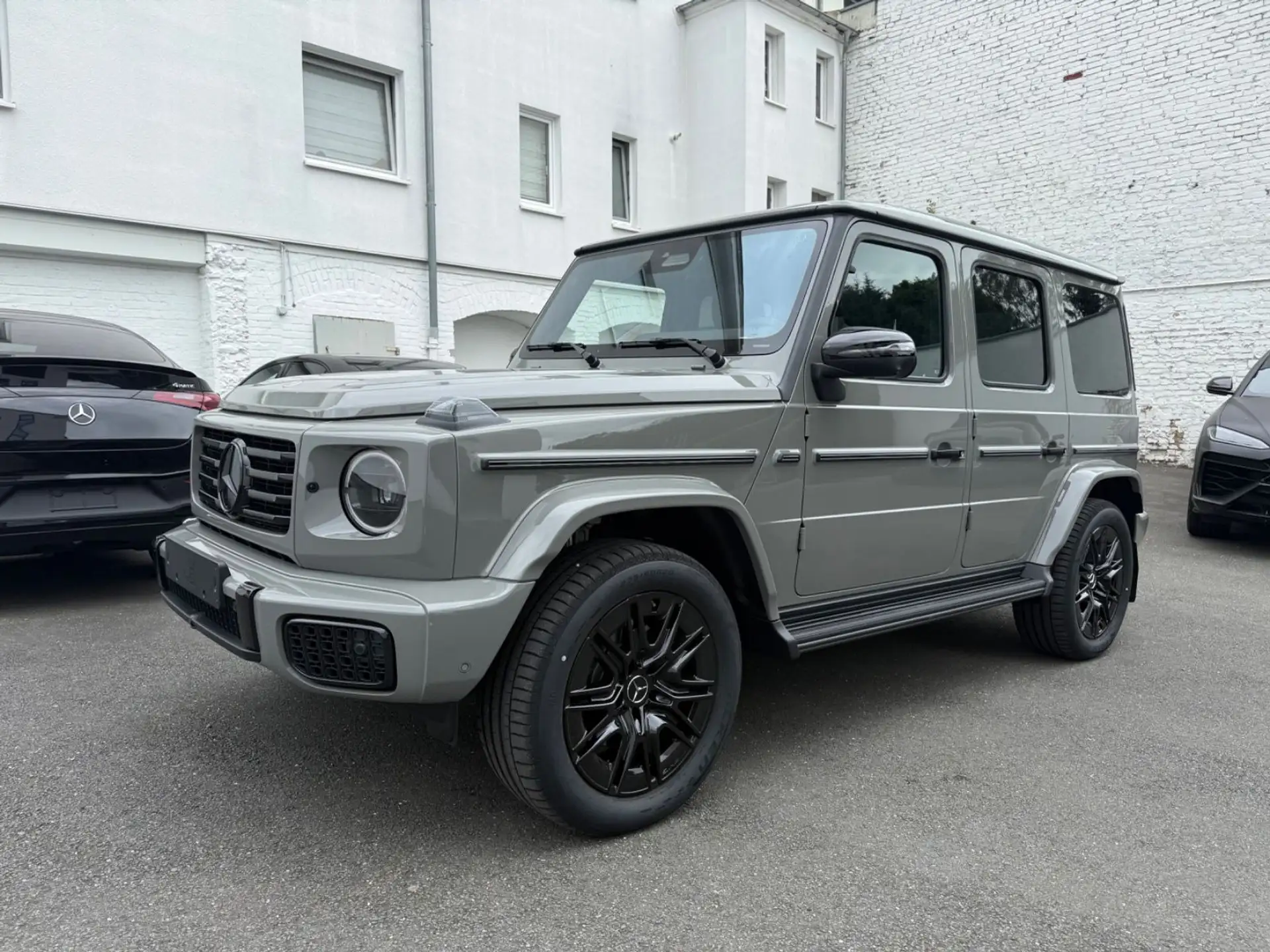 벤츠 G-Class G 500 2026 회색 사진 7