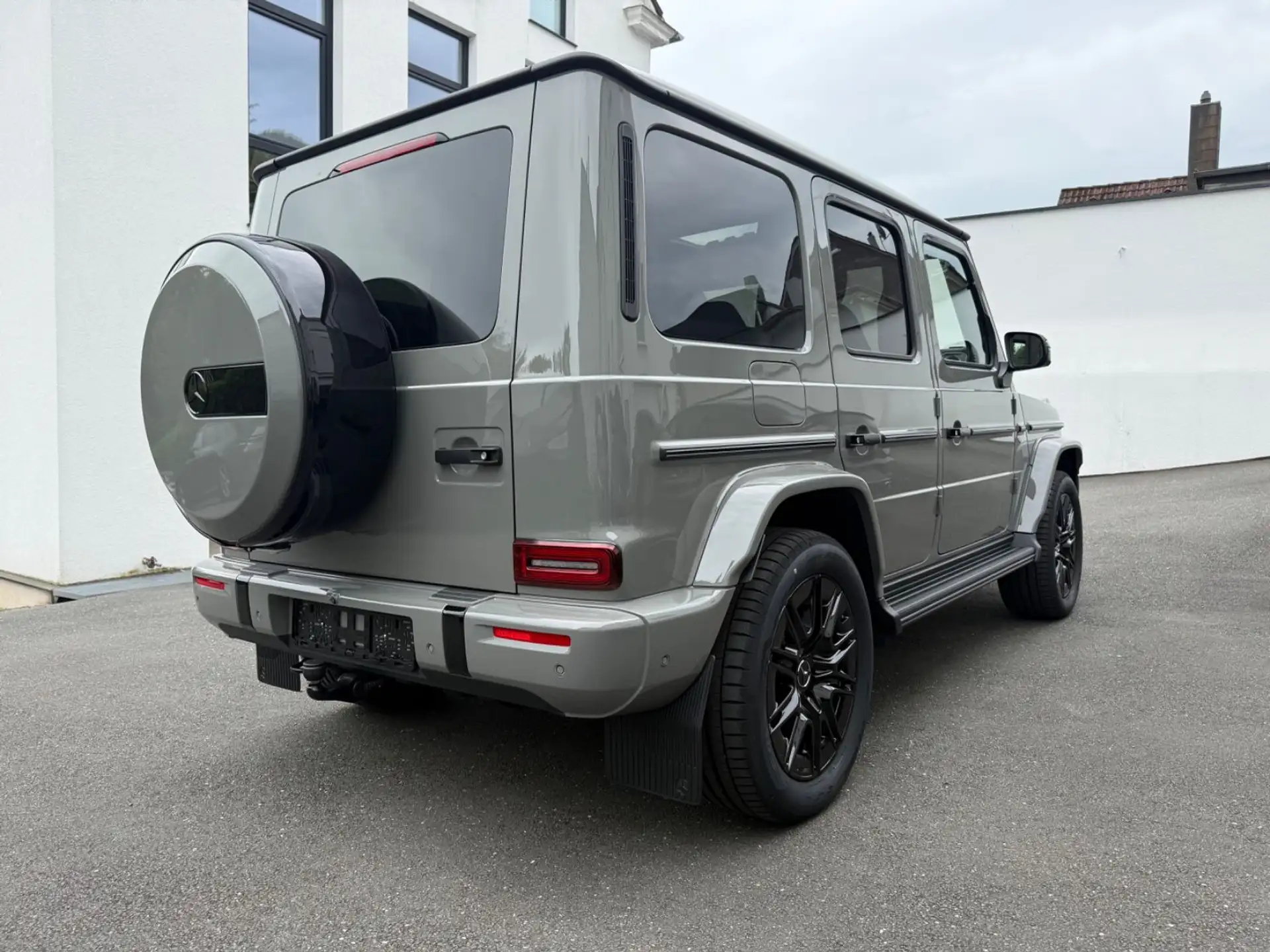 벤츠 G-Class G 500 2026 회색 사진 4