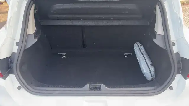 Renault Clio view 14