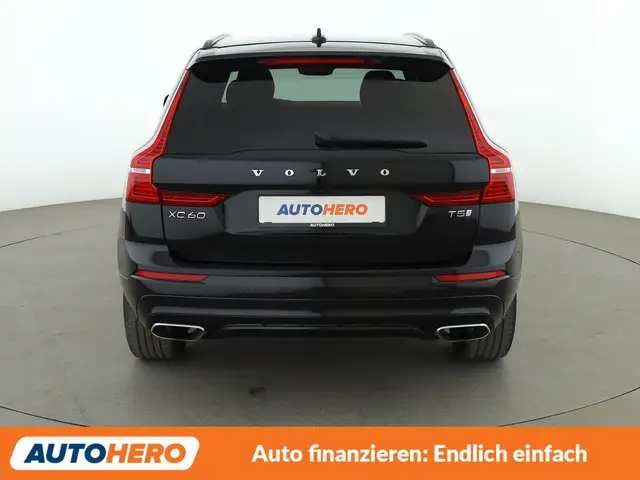Volvo XC60 view 5