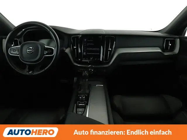 Volvo XC60 view 12