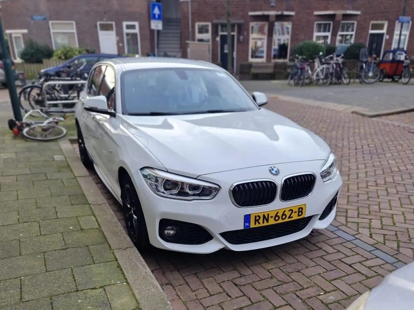 BMW 118 118 Executive Wit - 1