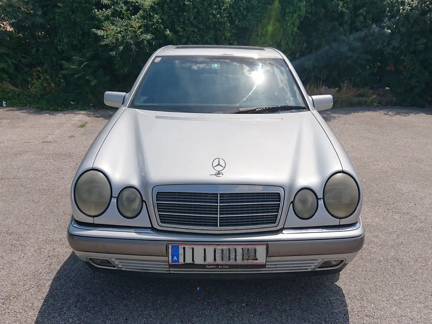 Mercedes-Benz E 290 E 290 Elegance TD Aut. Zilver - 2
