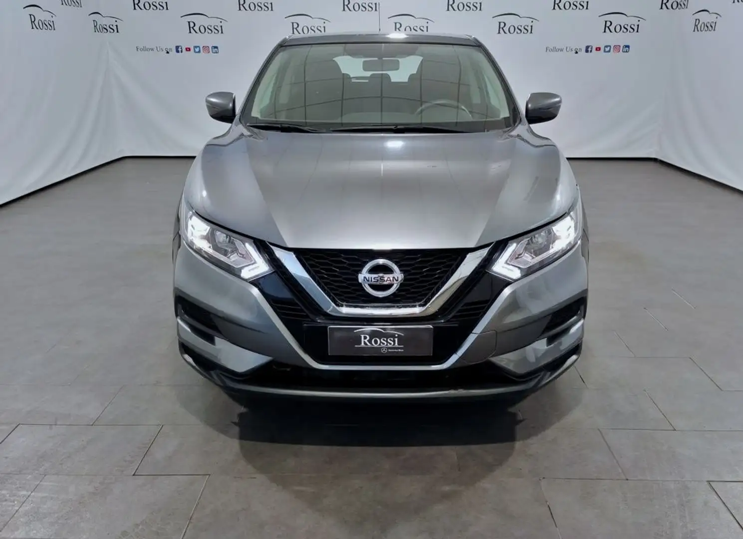 Nissan Qashqai 1.5 dci Visia 115cv Gris - 1