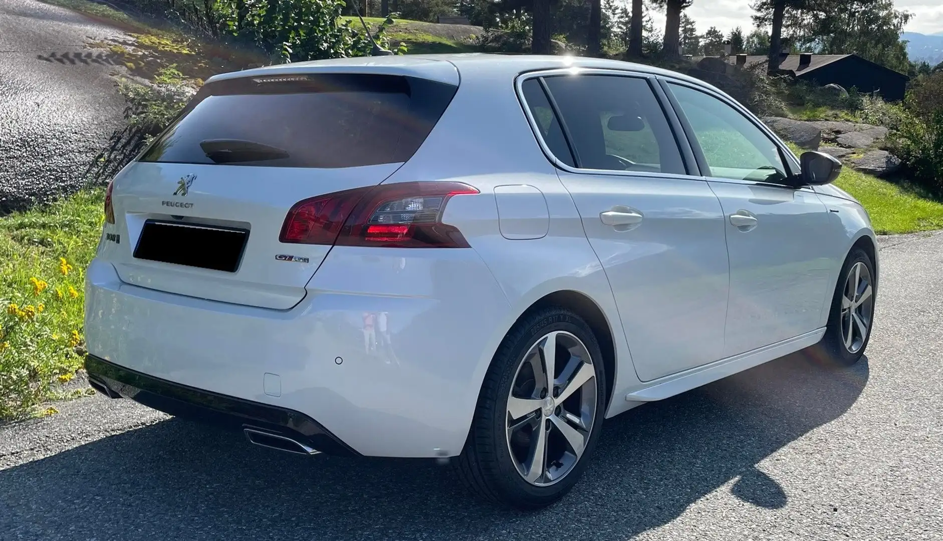Peugeot 308 308 PureTech 130 EAT6 GT-Line Weiß - 2