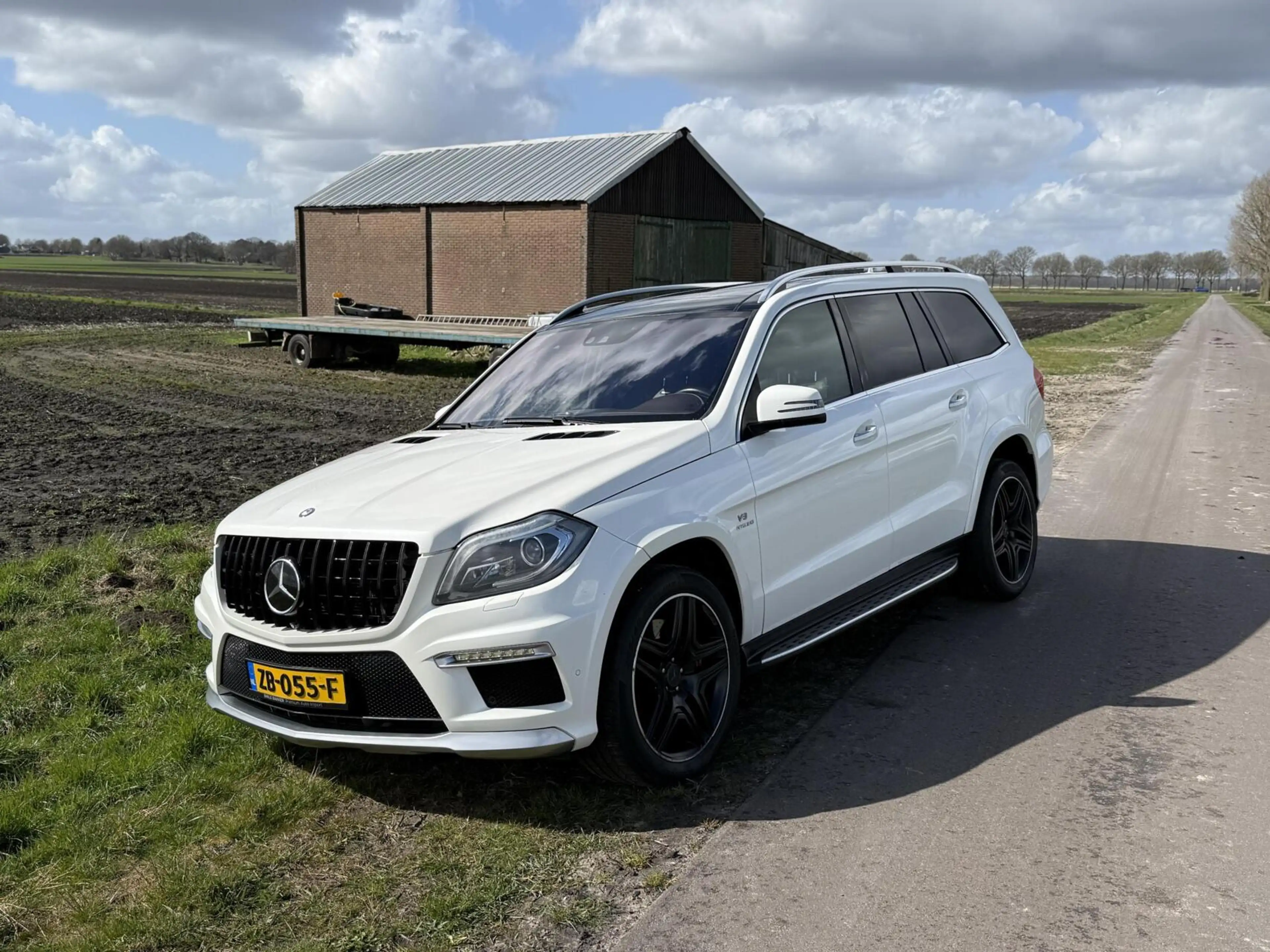 Mercedes-Benz GL 63 AMG VOL! — photo 11