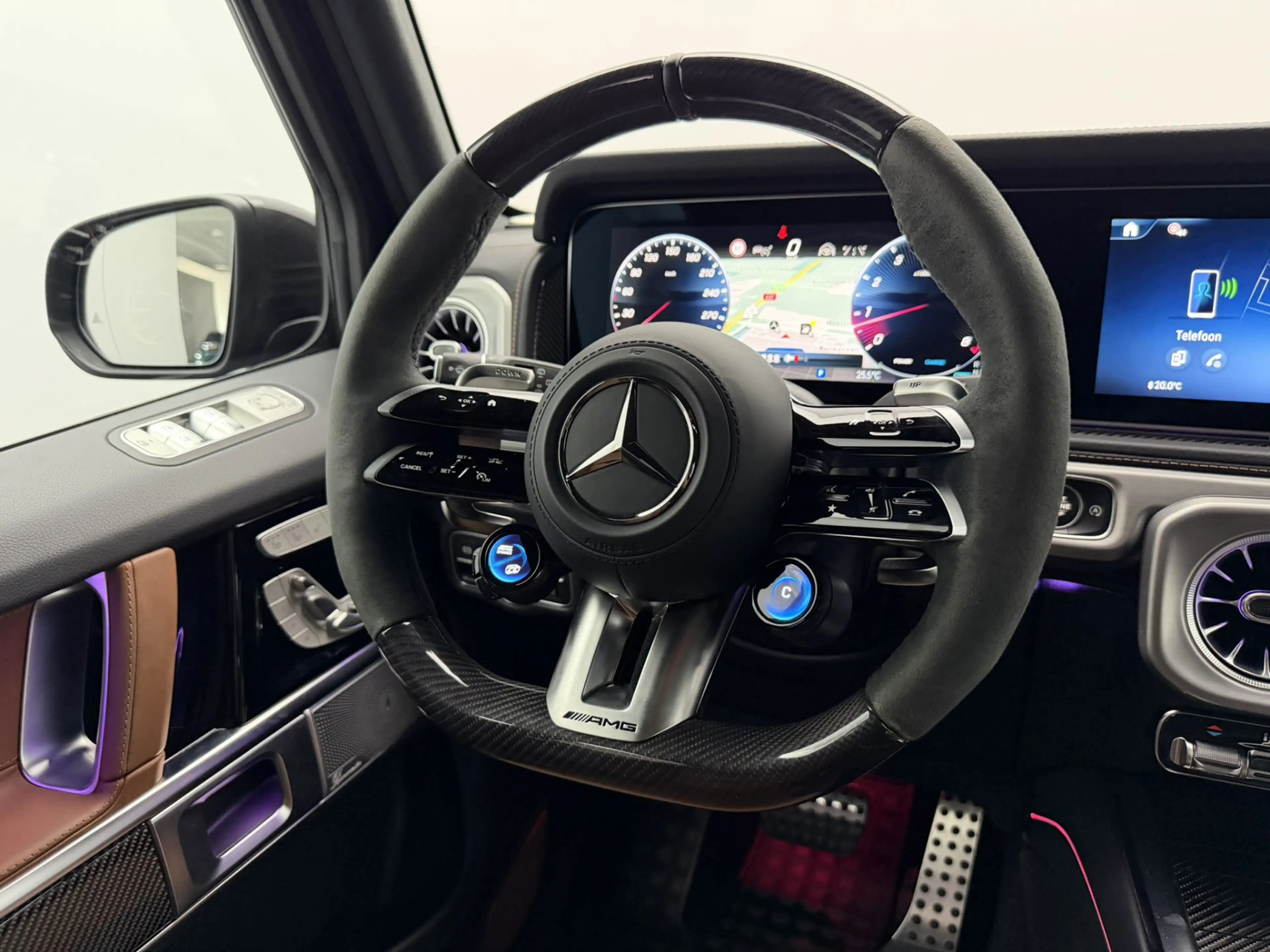 Mercedes-Benz G 63 AMG MY25 | AMG Performance Carbon Pack | Full Options — photo 11