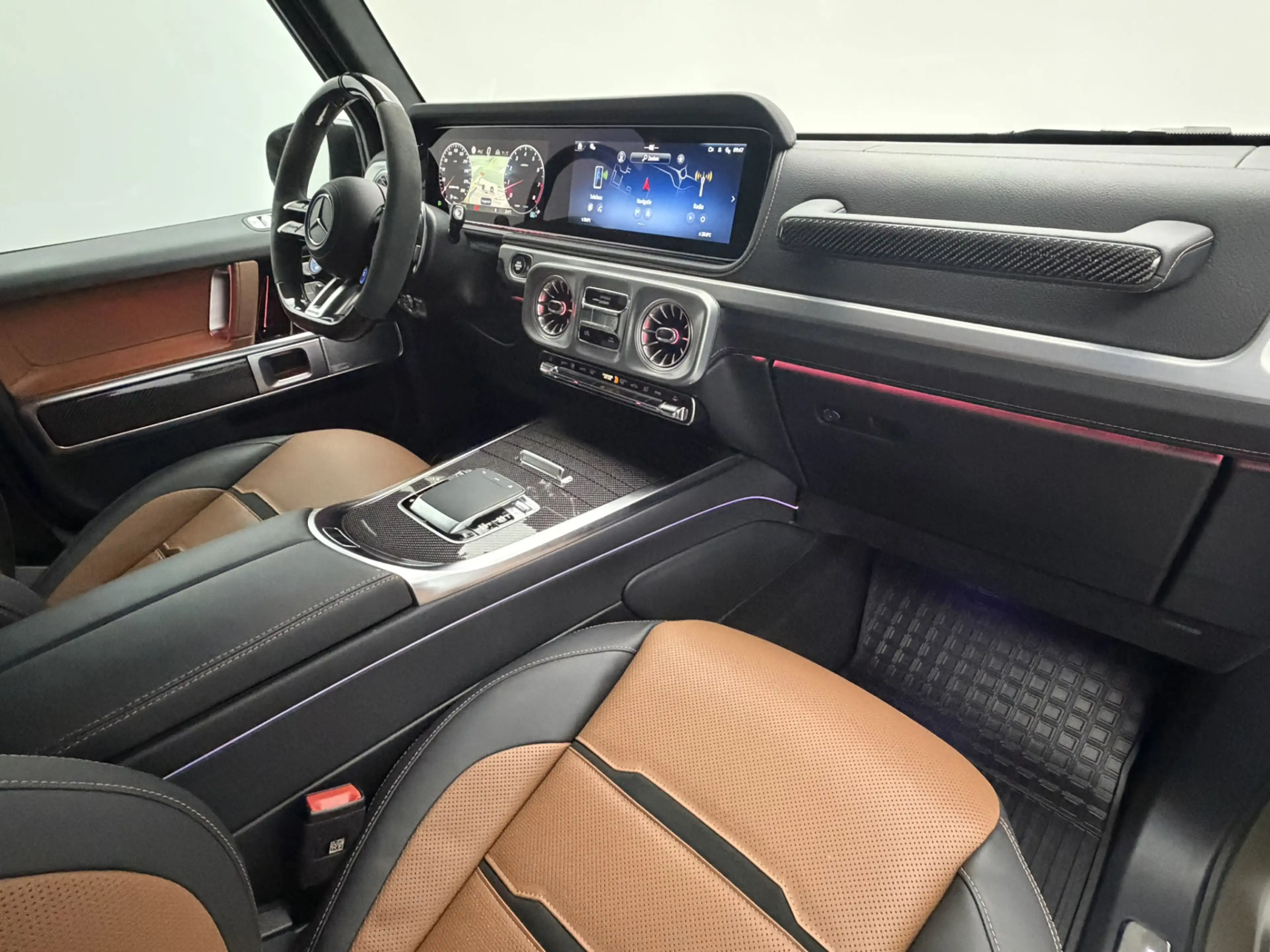 Mercedes-Benz G 63 AMG MY25 | AMG Performance Carbon Pack | Full Options — photo 7