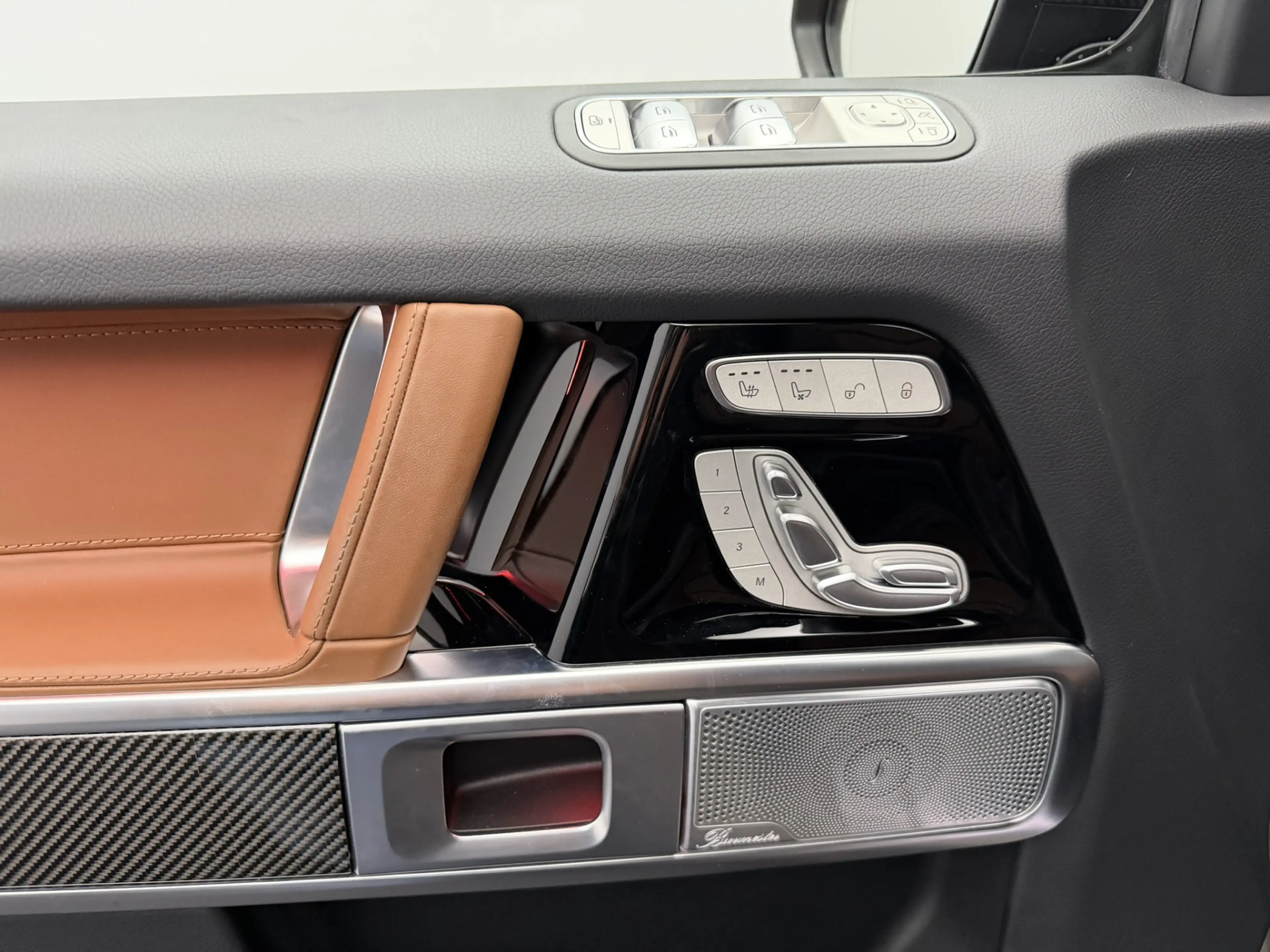 Mercedes-Benz G 63 AMG MY25 | AMG Performance Carbon Pack | Full Options — photo 24
