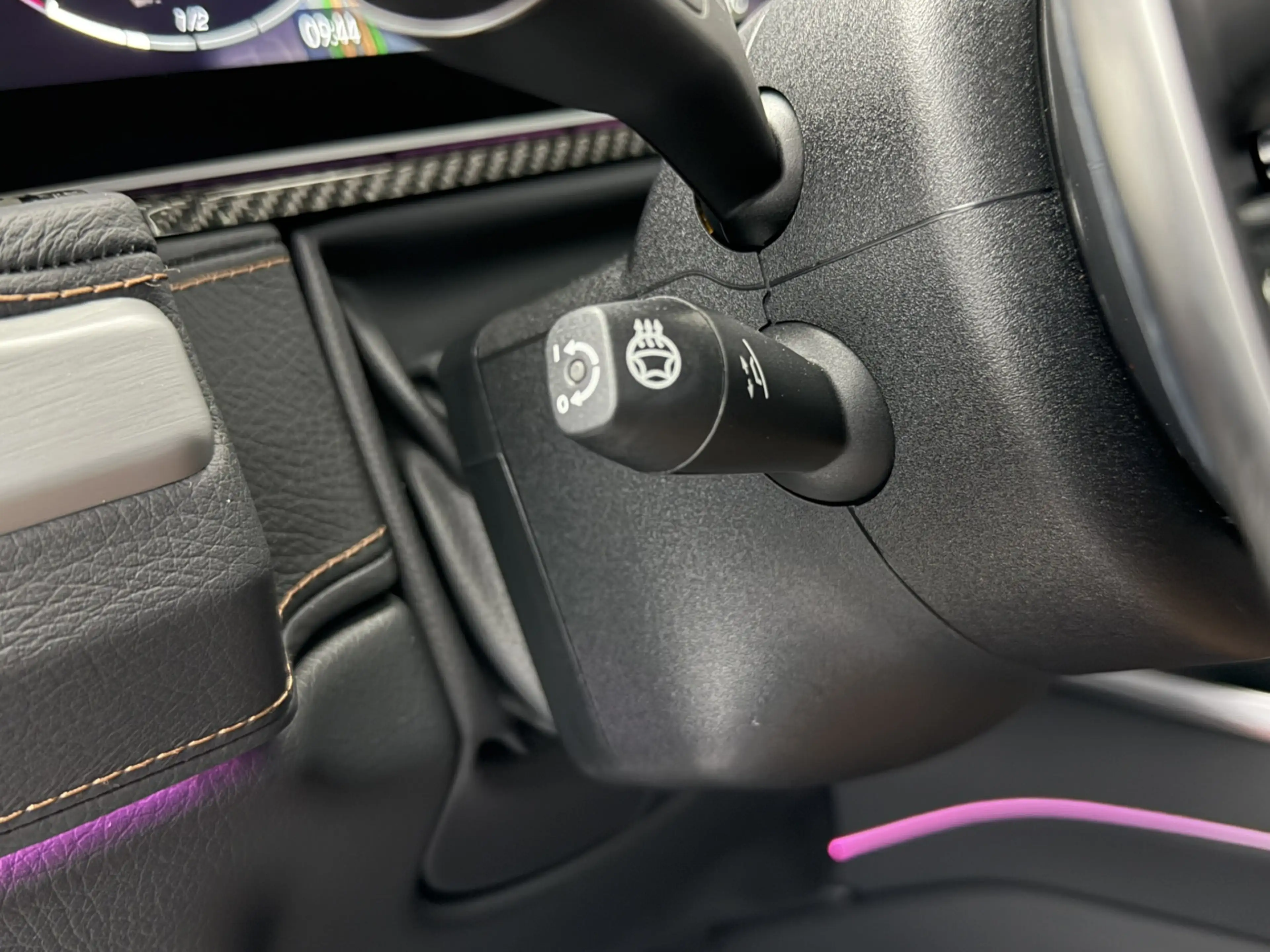 Mercedes-Benz G 63 AMG MY25 | AMG Performance Carbon Pack | Full Options — photo 40