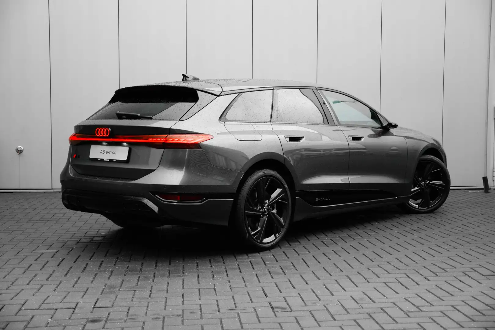 Audi A6 Avant e-tron S edition performance 100 kWh | Panor Grijs - 2
