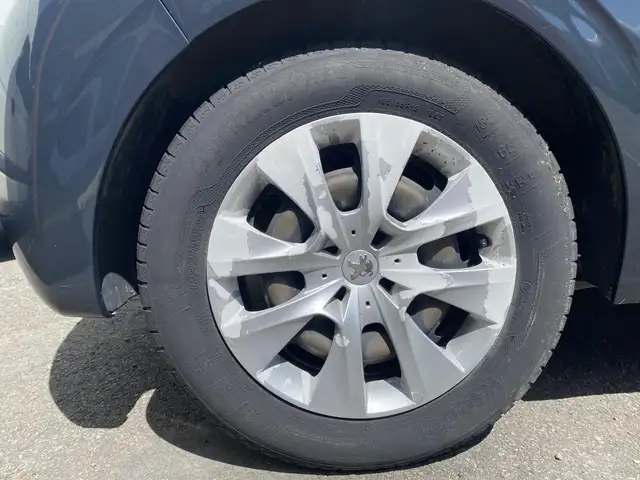 Peugeot 208 view 25