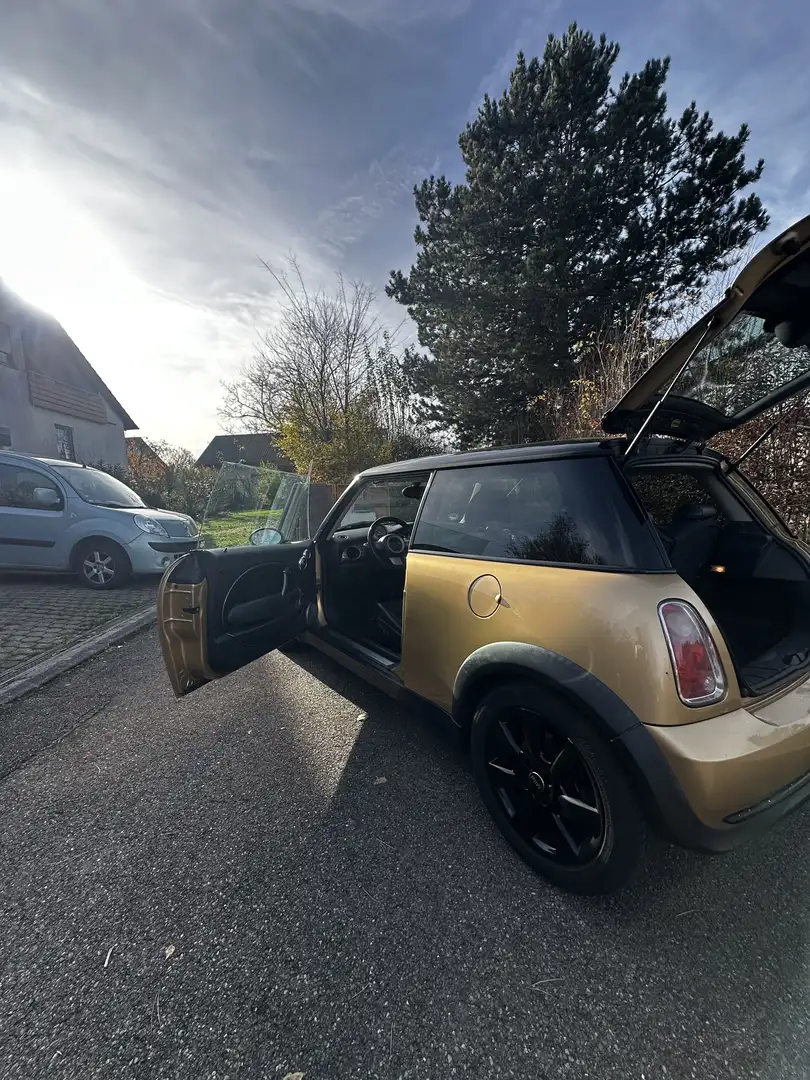 MINI Cooper Seven - 2