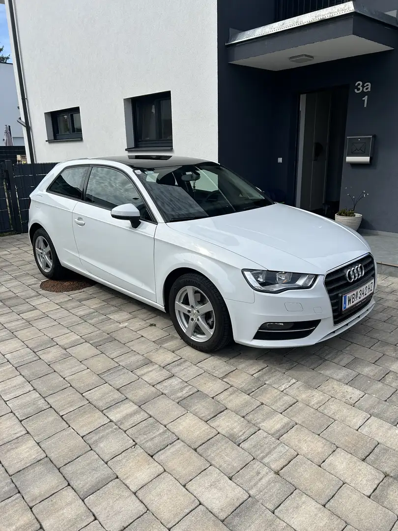 Audi A3 Ambition 1,6 TDI DPF - 1