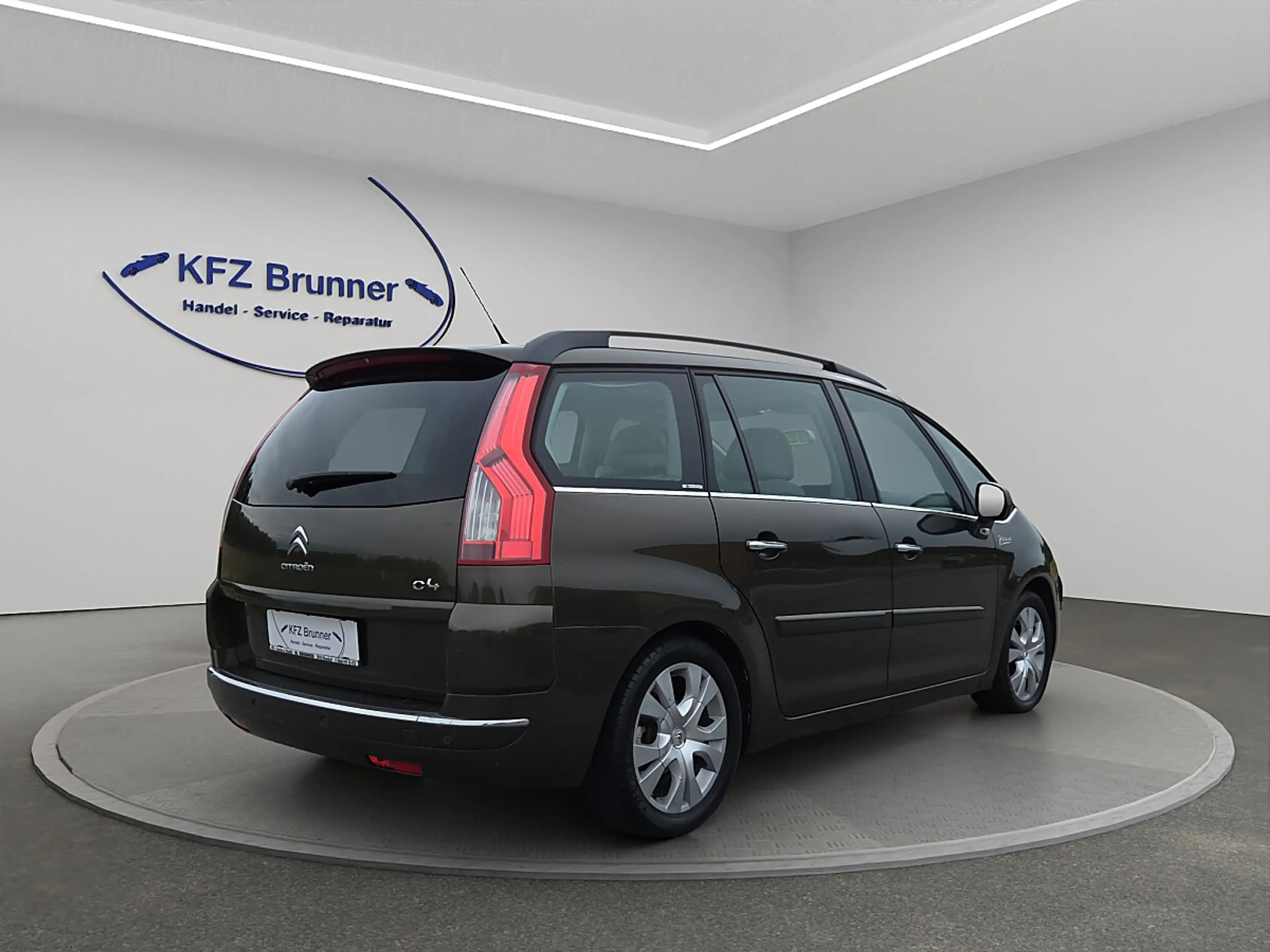 Citroen Grand C4 Picasso 2,0 HDi FAP Exclusive Aut. — photo 6