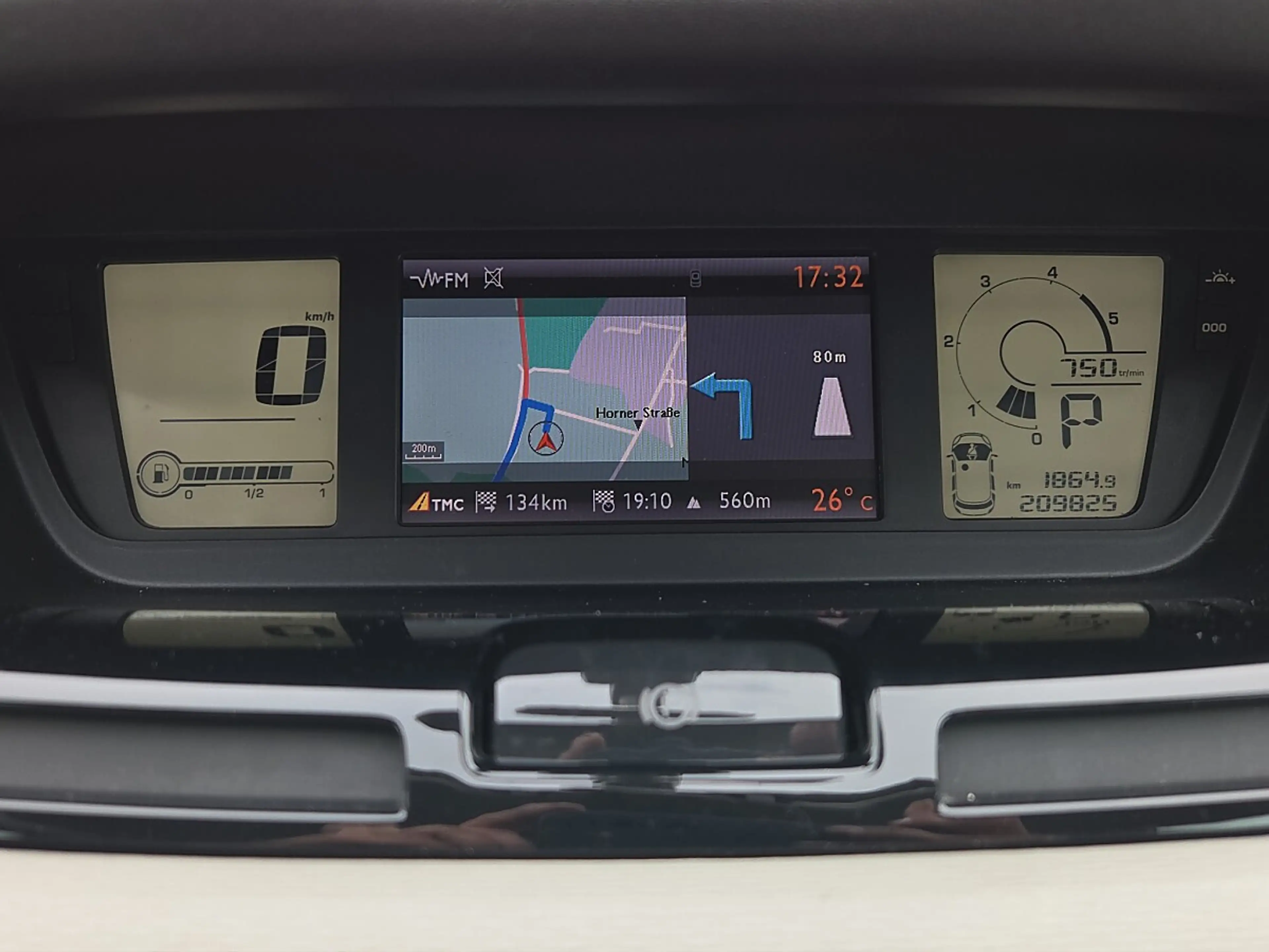 Citroen Grand C4 Picasso 2,0 HDi FAP Exclusive Aut. — photo 13