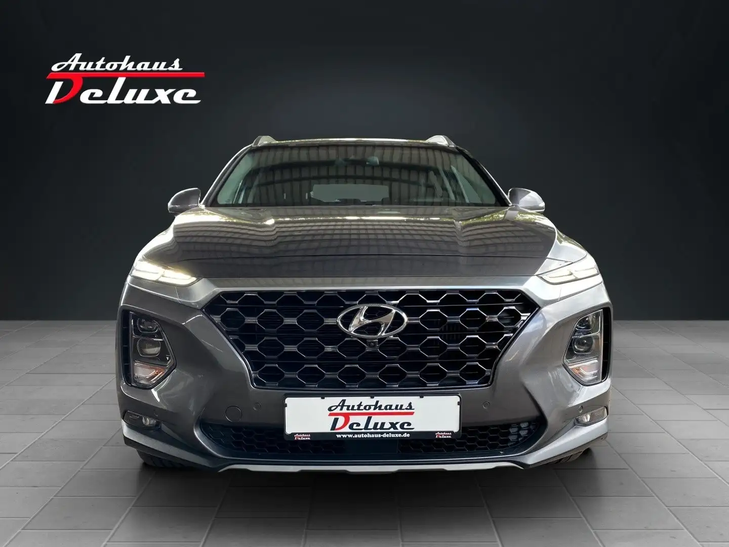 Hyundai SANTA FE 2,2CRDI 4WD 360°KAMERA-PANORAMA-7-SITZE Grijs - 2
