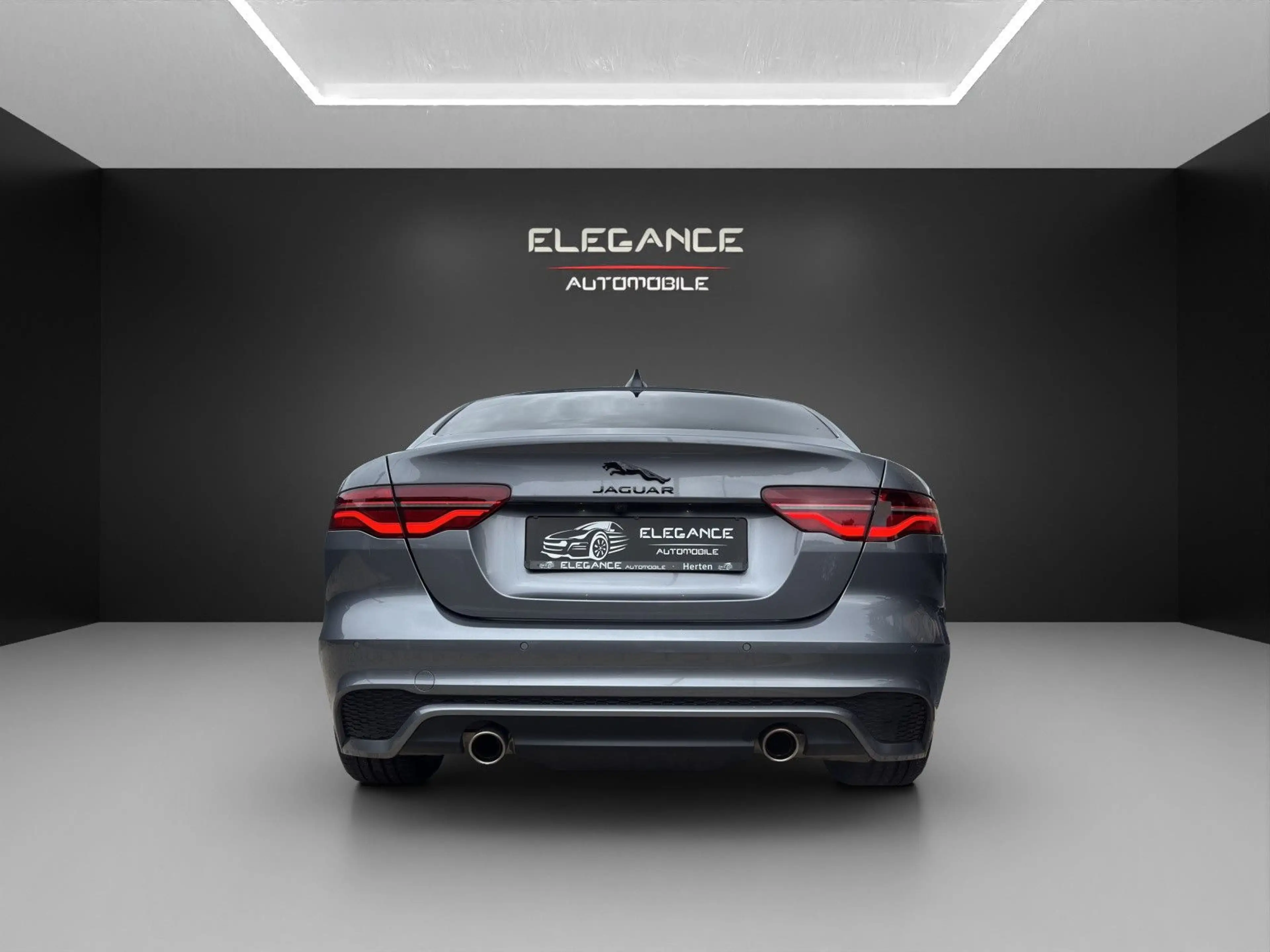 Jaguar XE R-Dynamic HSE*LED*1H*Black Pack*360°Kamera — photo 4