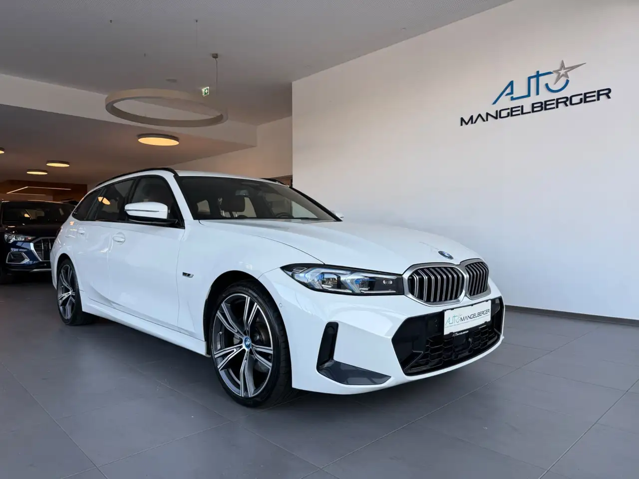 BMW 320