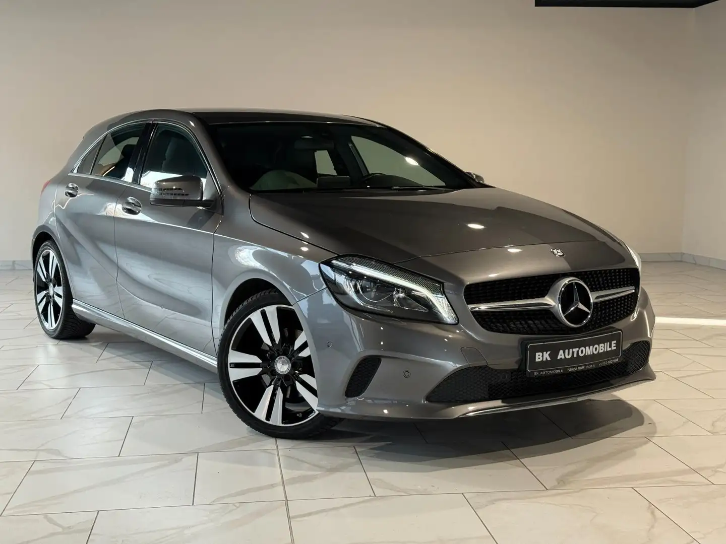 Mercedes-Benz A 200 CDI d 4Matic| Urban|SHZ|Navi| Grau - 1