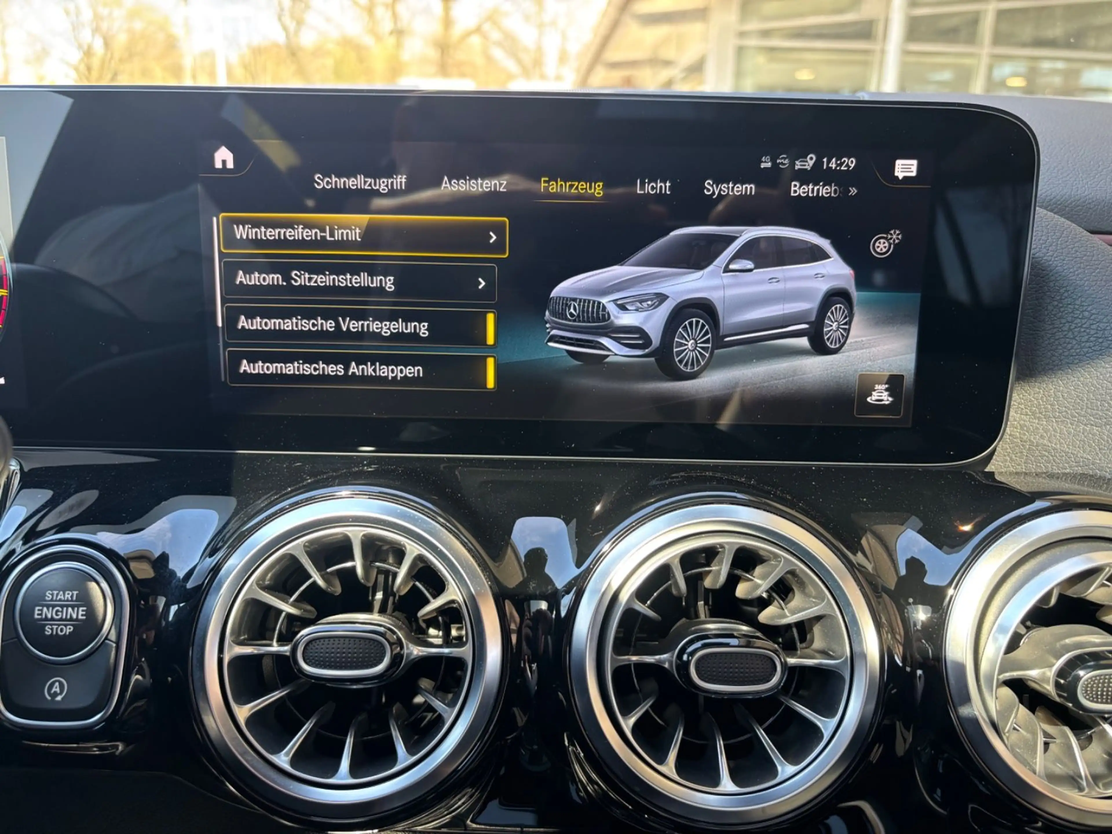 Mercedes-Benz GLA 35 AMG 4Matic ACC/Night/Pano/Navi/360°/MBUX — photo 15