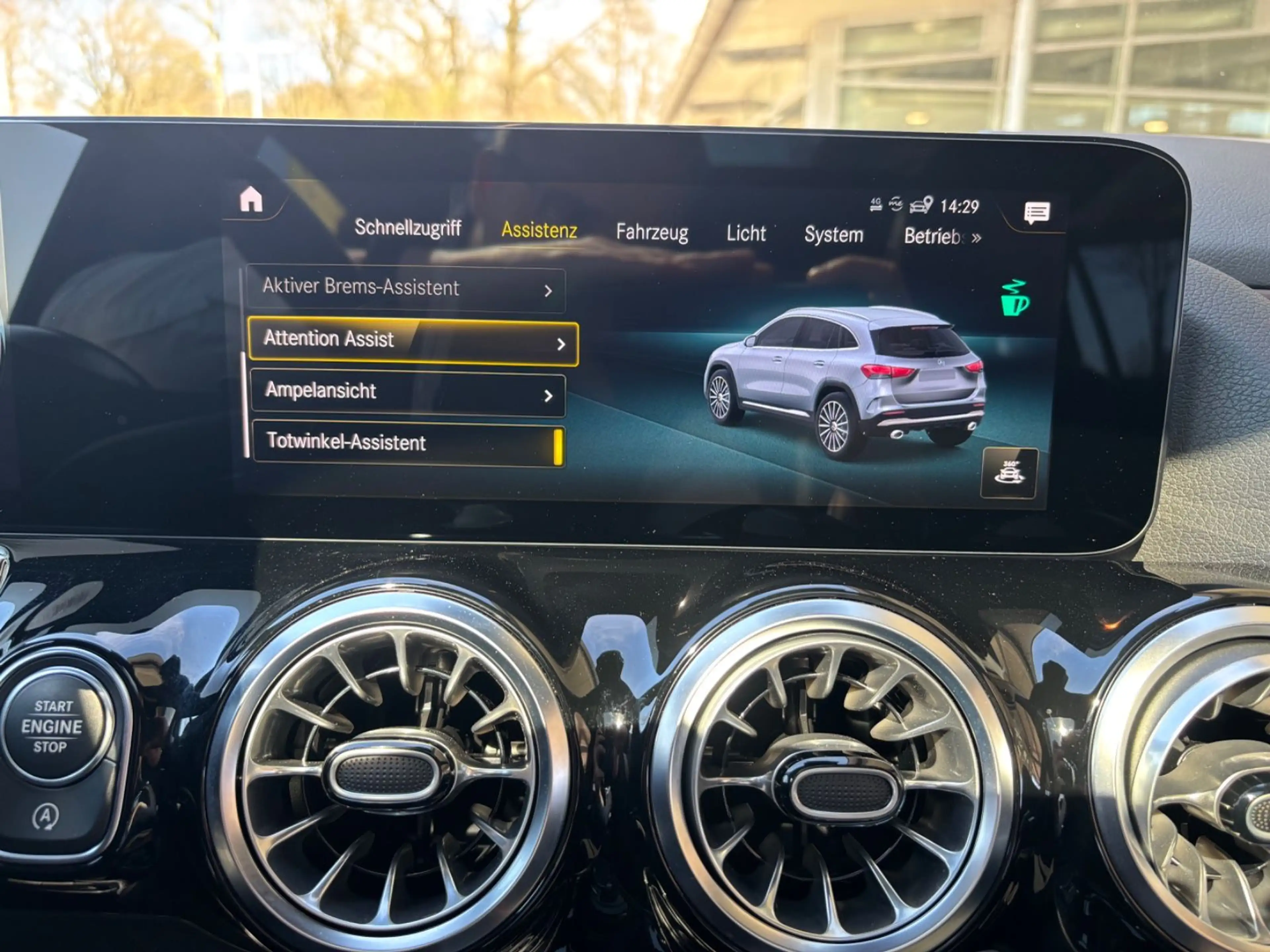 Mercedes-Benz GLA 35 AMG 4Matic ACC/Night/Pano/Navi/360°/MBUX — photo 14