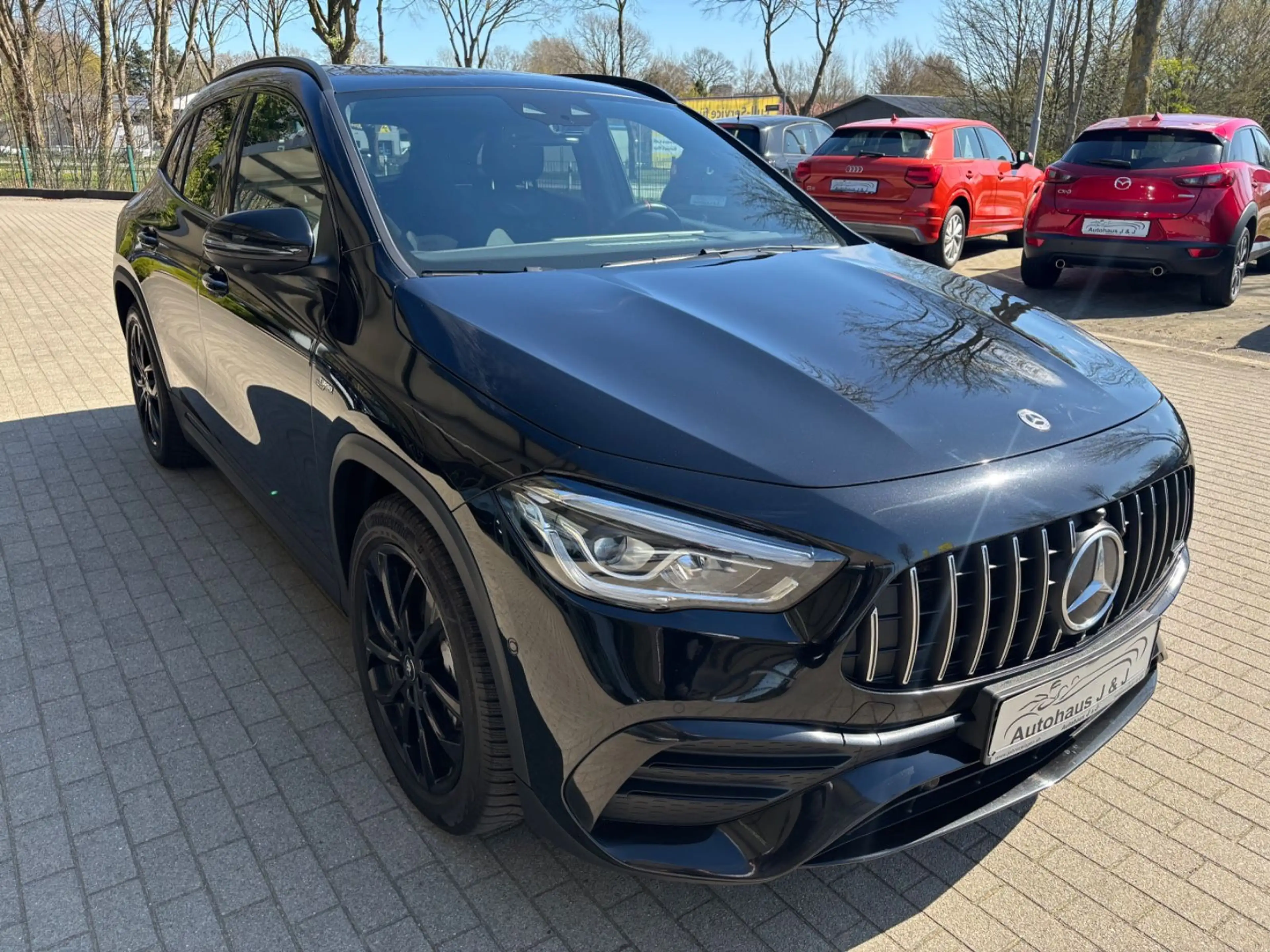 Mercedes-Benz GLA 35 AMG 4Matic ACC/Night/Pano/Navi/360°/MBUX — photo 4
