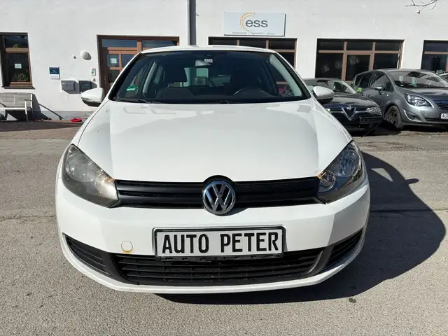 Volkswagen Golf view 8