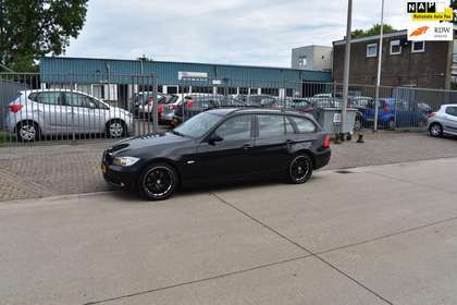 BMW 320 3-serie Touring 320i Business Line