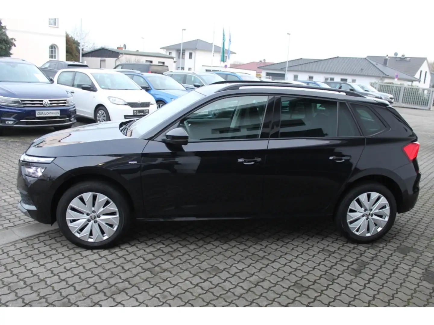 Skoda Kamiq Drive 125 AMB TS110 1.5A7F LED Kurvenlicht Sperrdi Schwarz - 2