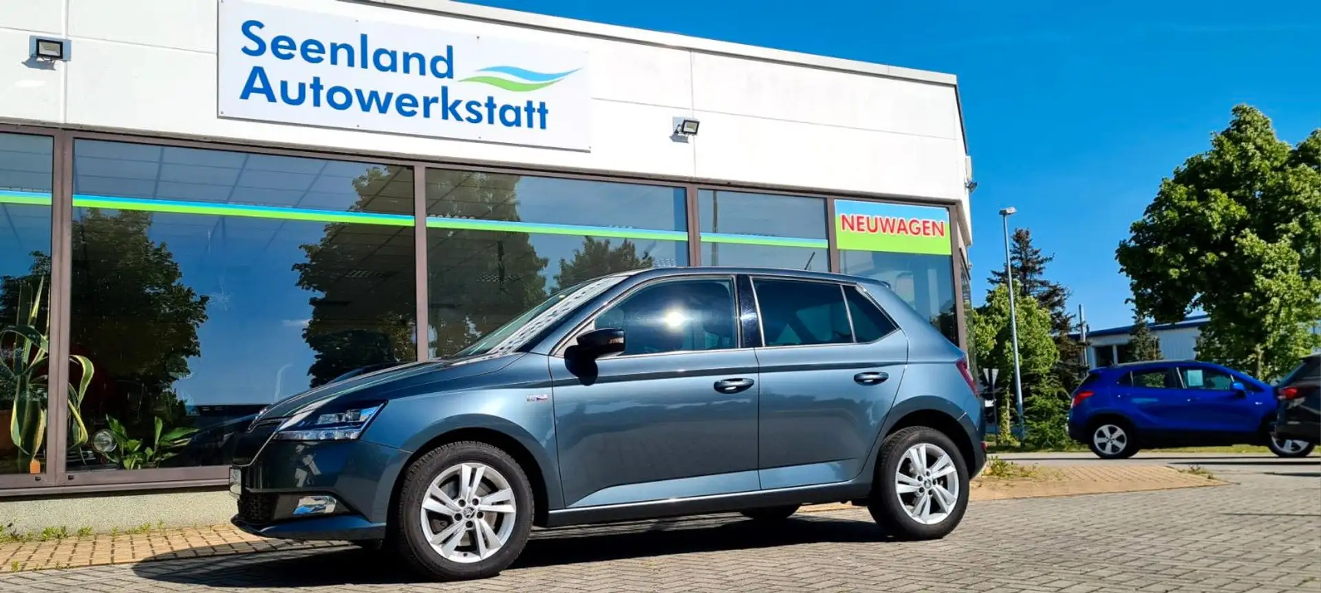 Skoda Fabia 1.0l TSI 81kW Style LED Sitzheizung Tempo Grau - 1