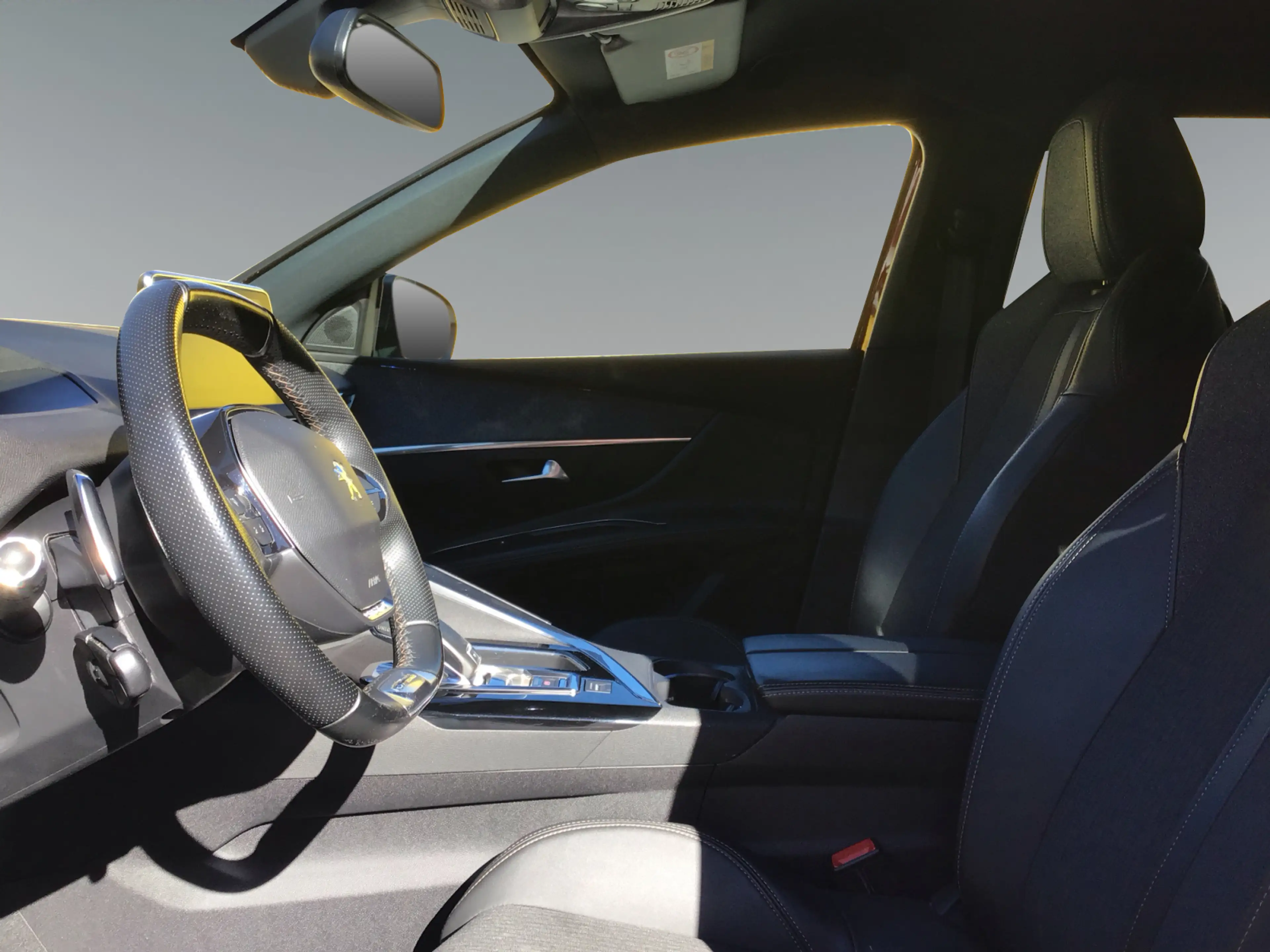 Peugeot 5008 1,5  GT-Line  7-Sitzer! — photo 8