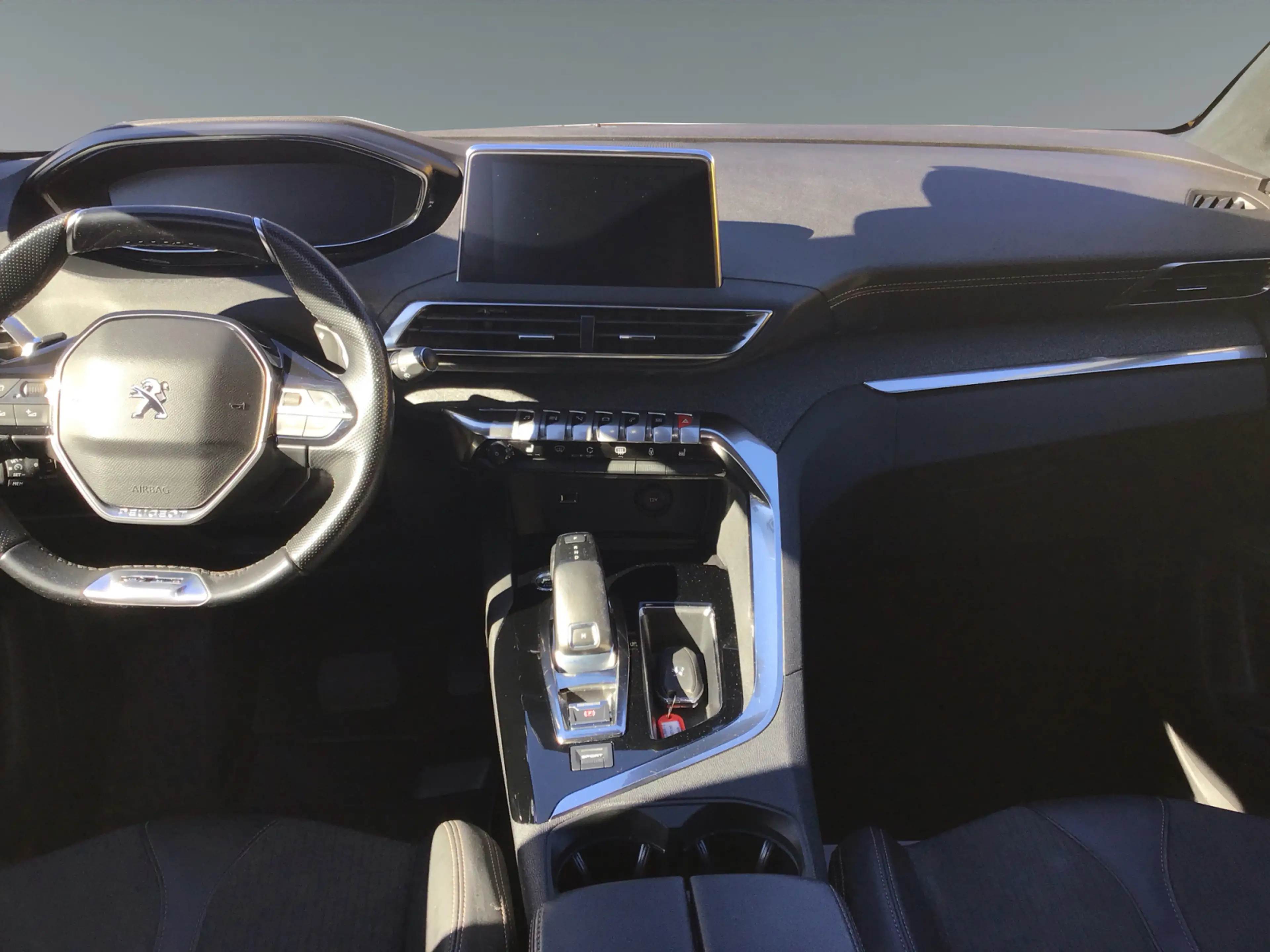 Peugeot 5008 1,5  GT-Line  7-Sitzer! — photo 9