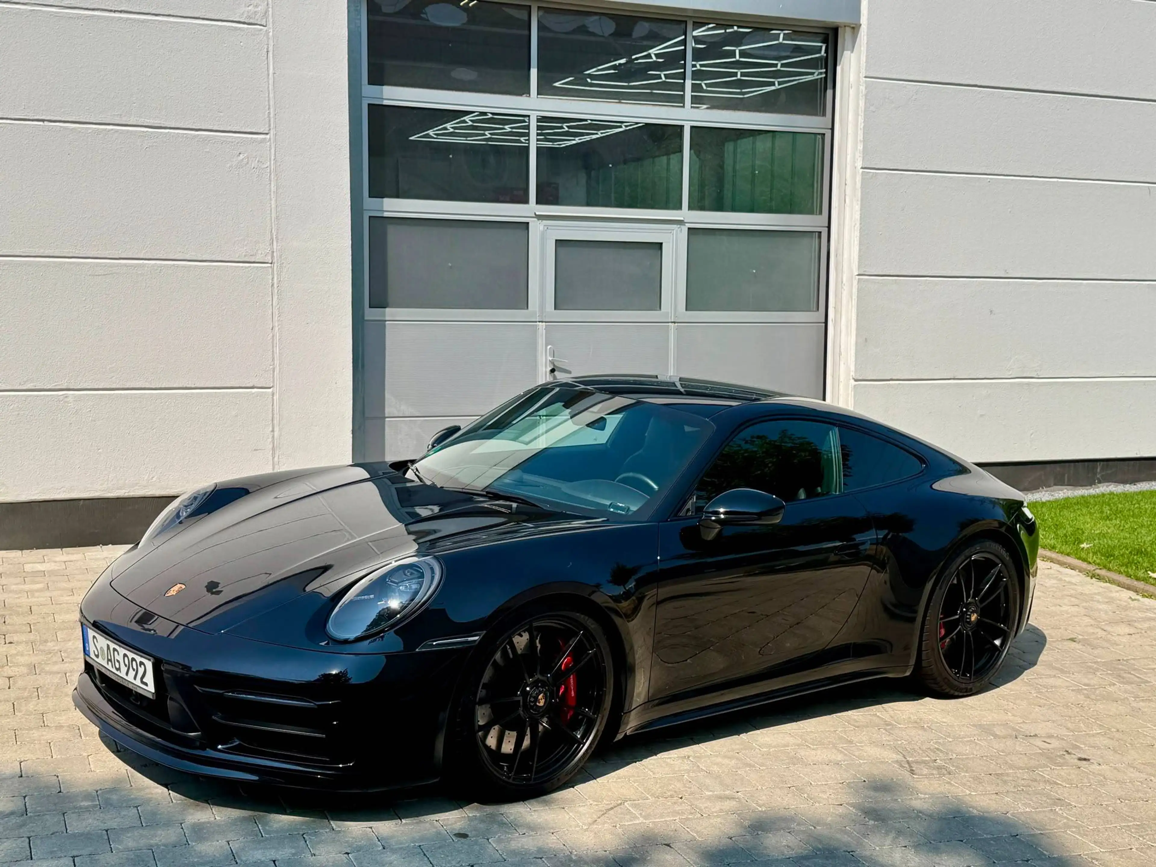 Porsche 992 Carrera GTS — photo 2