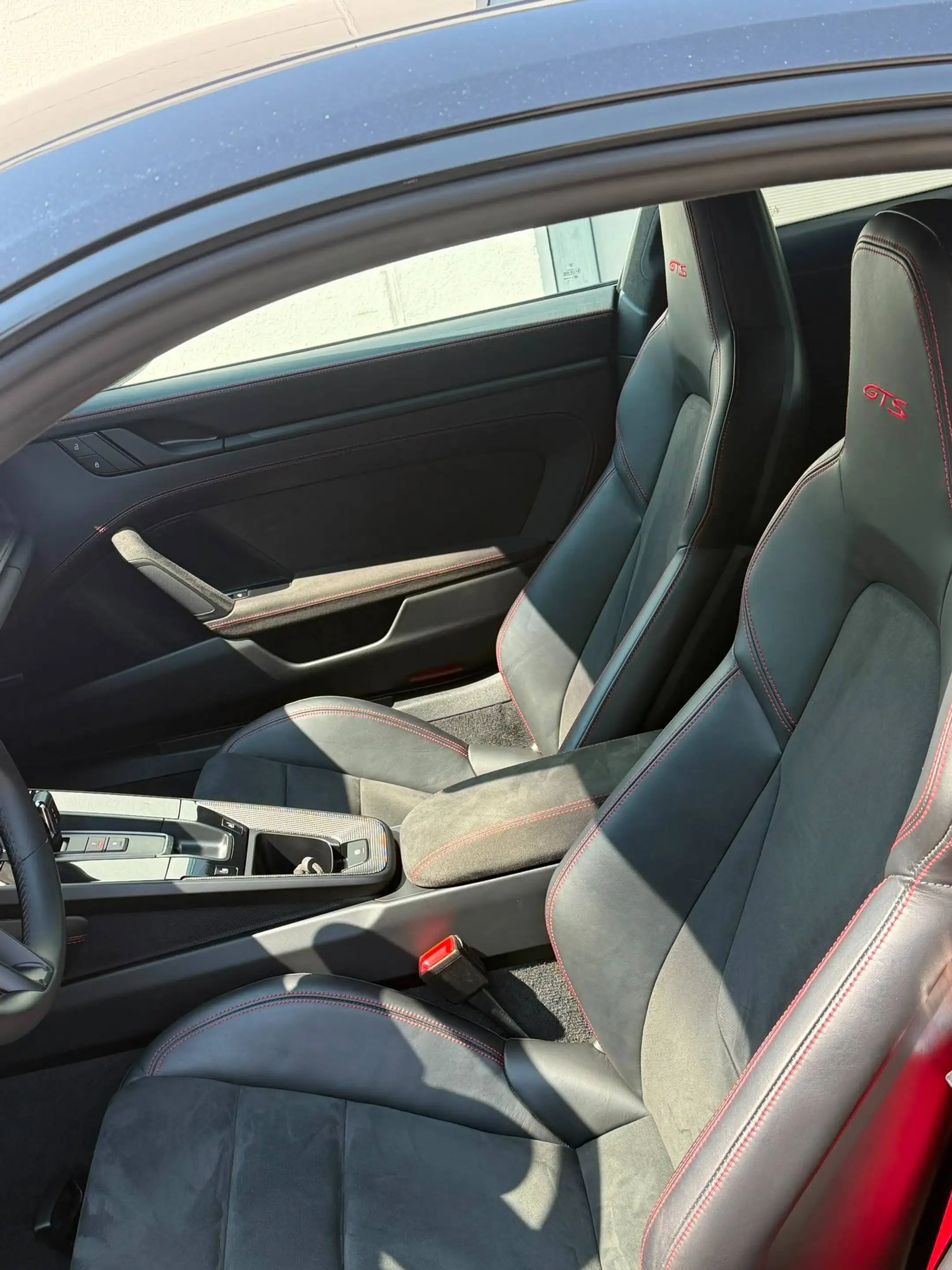 Porsche 992 Carrera GTS — photo 11