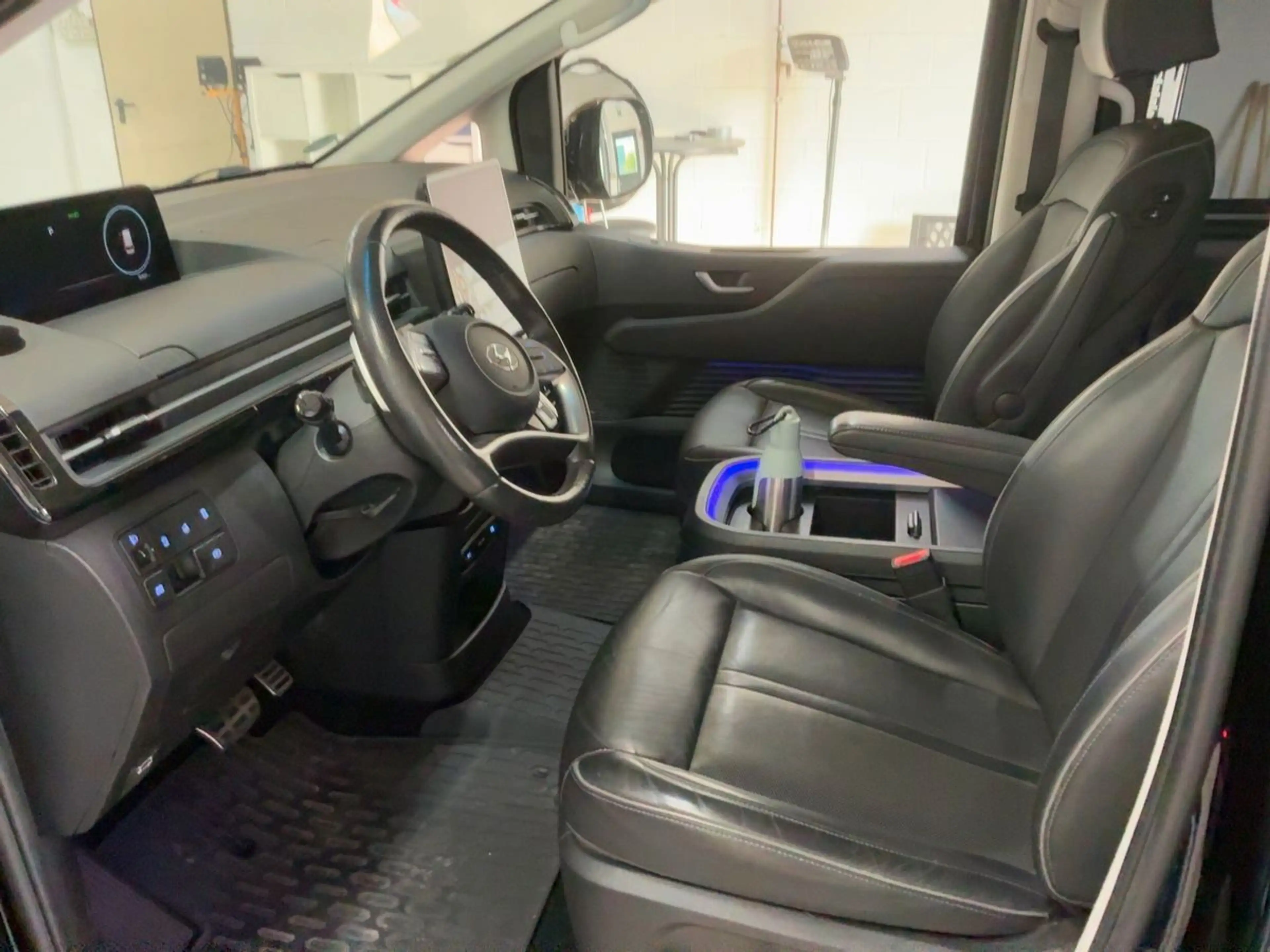 Hyundai STARIA Signature 4WD Relaxsitze+BOSE+7 Sitze+LED — photo 12