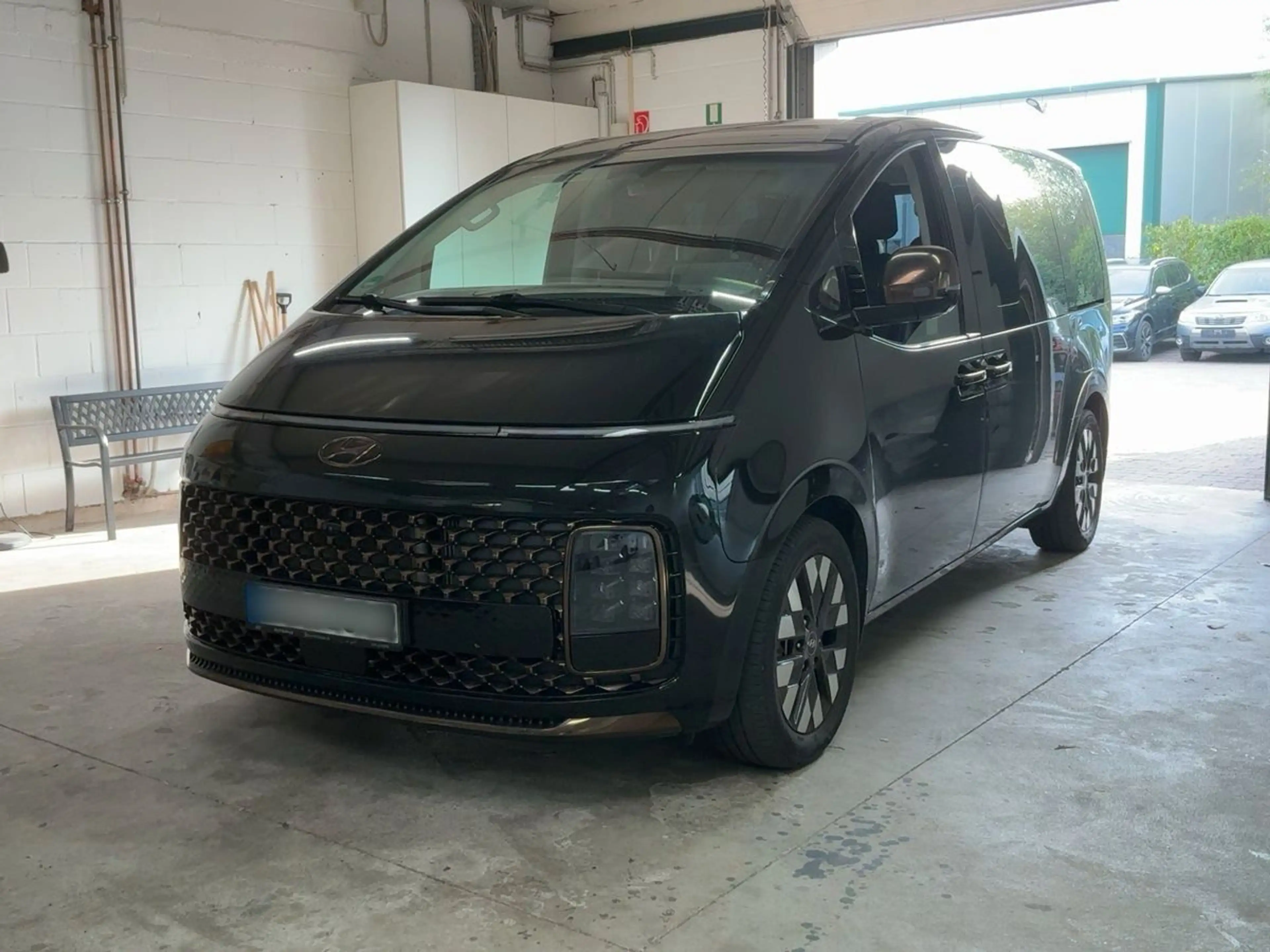 Hyundai STARIA Signature 4WD Relaxsitze+BOSE+7 Sitze+LED