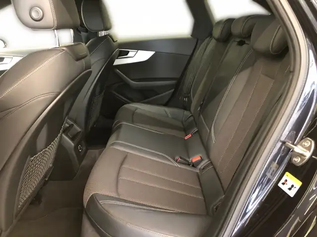 Audi A4 view 6
